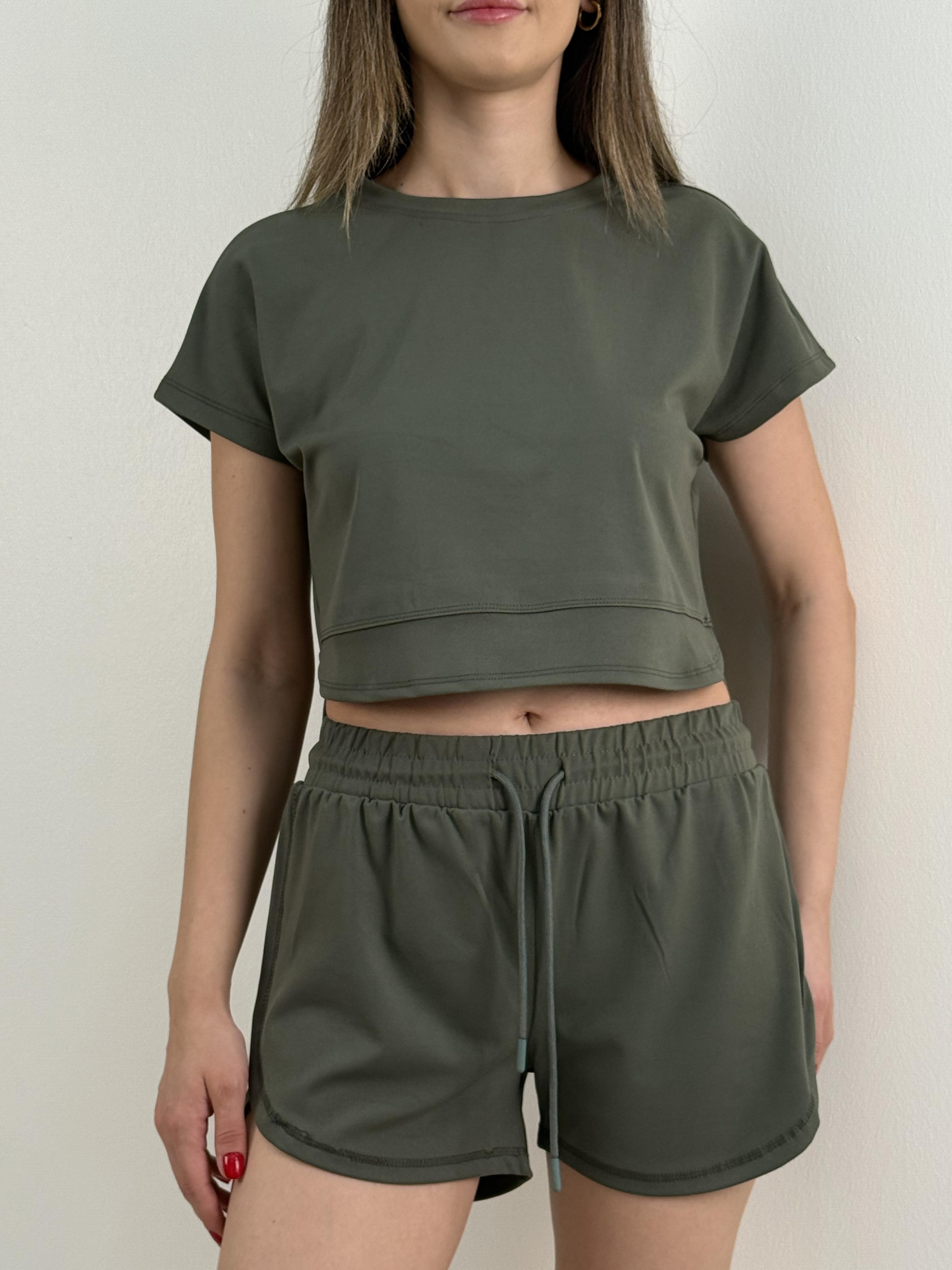 YEŞİL ŞORT T-SHIRT TAKIM