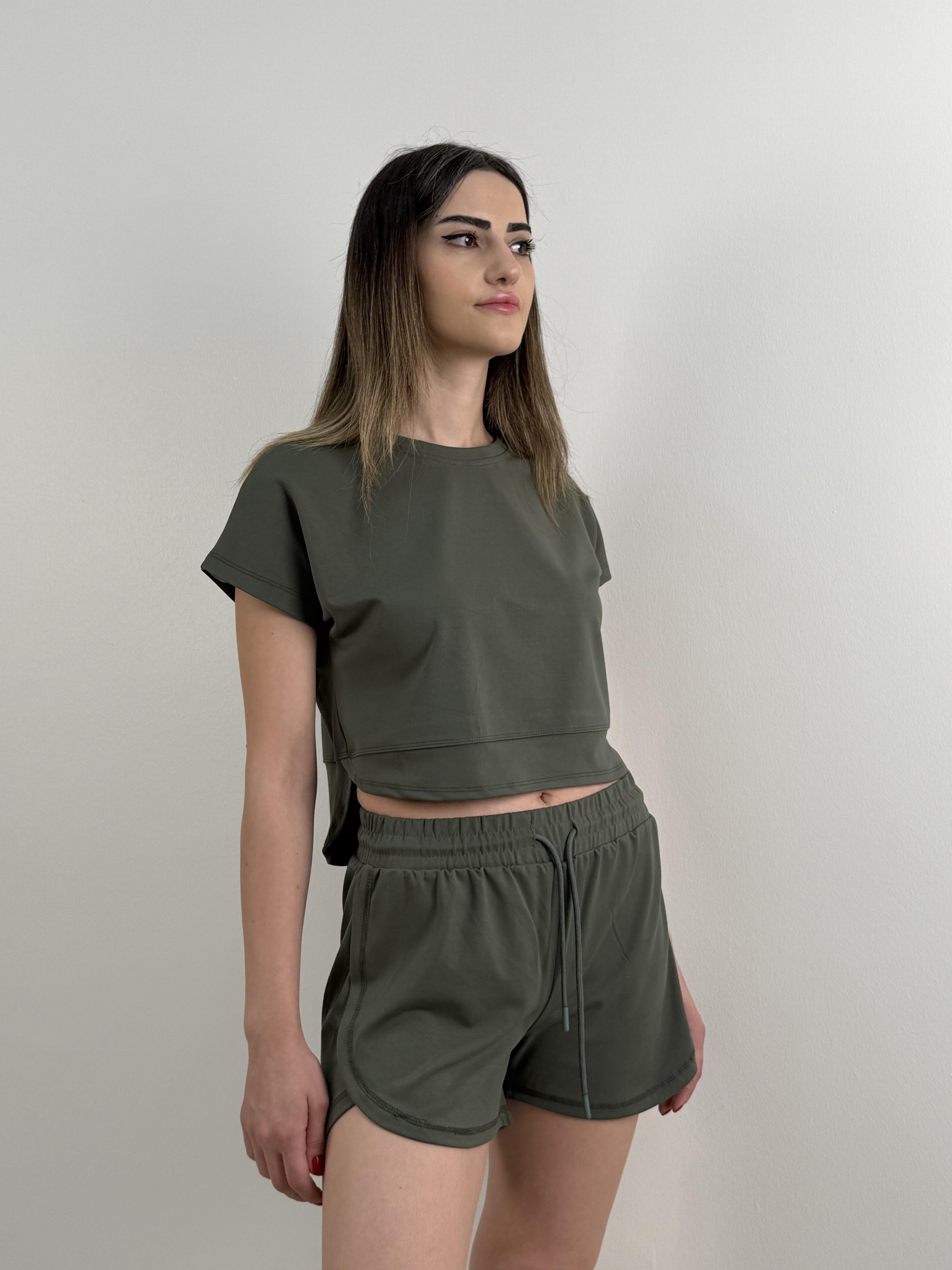 YEŞİL ŞORT T-SHIRT TAKIM