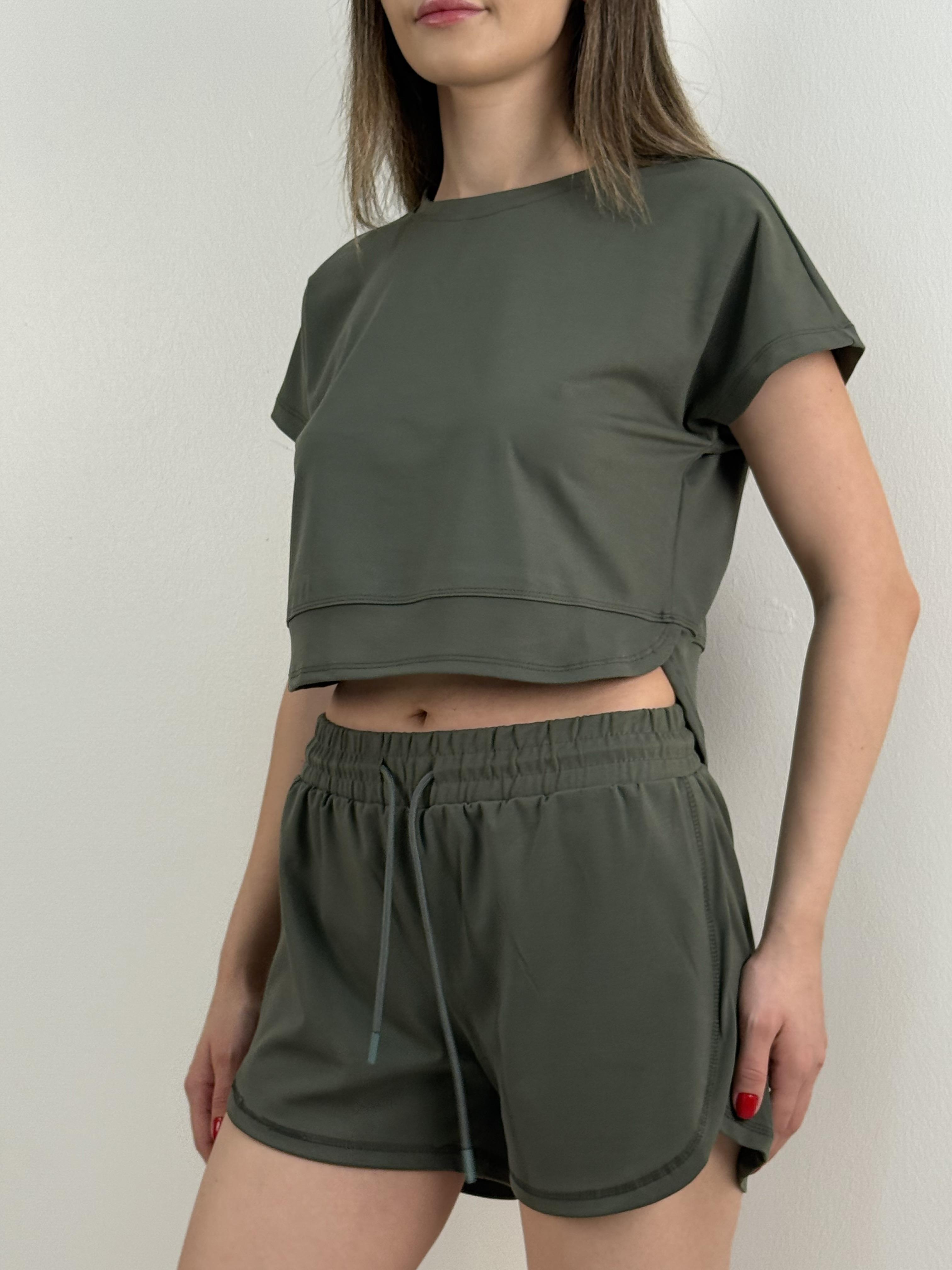 YEŞİL ŞORT T-SHIRT TAKIM