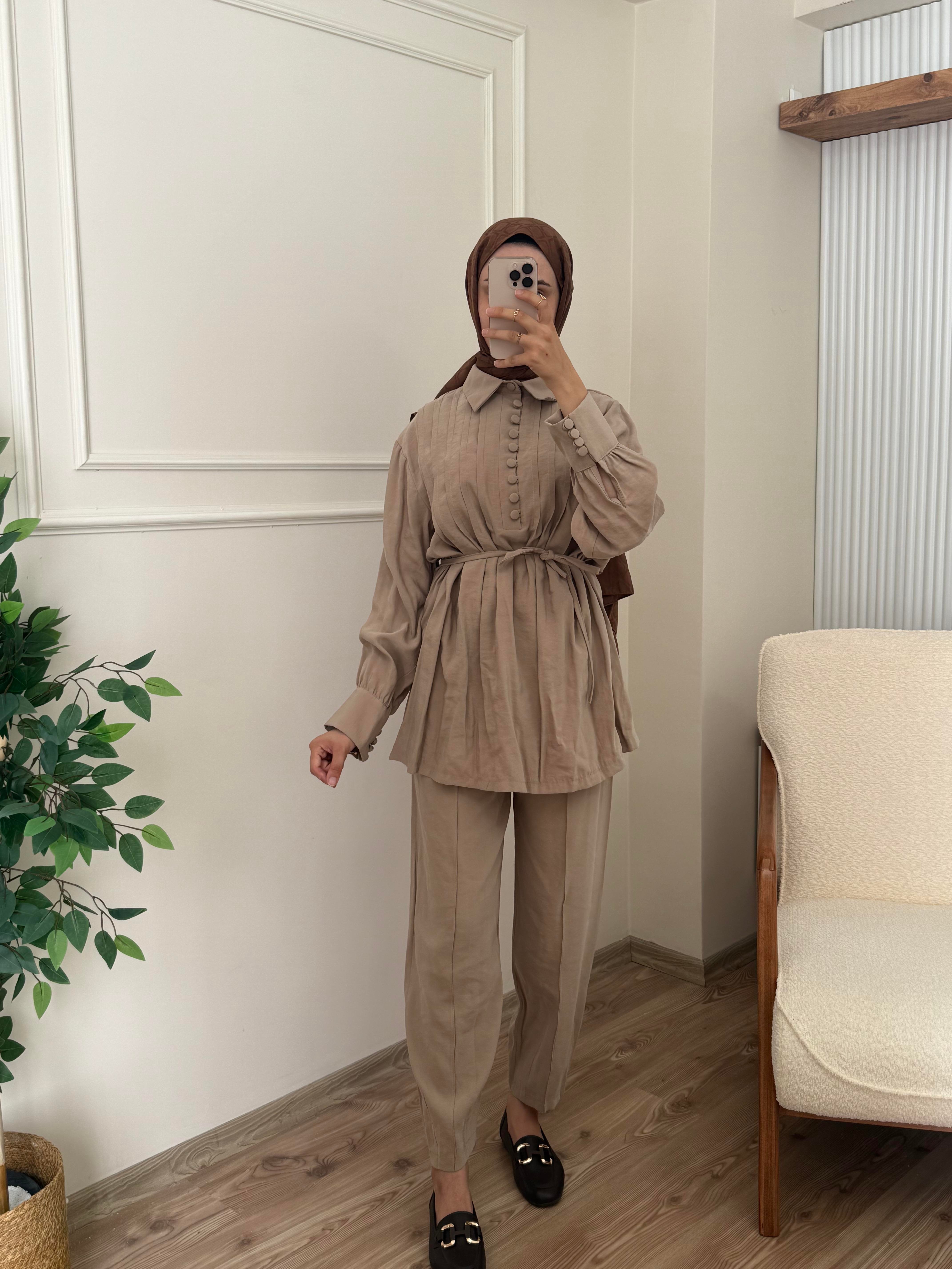 Elit Pantolonlu Takım | Vizon