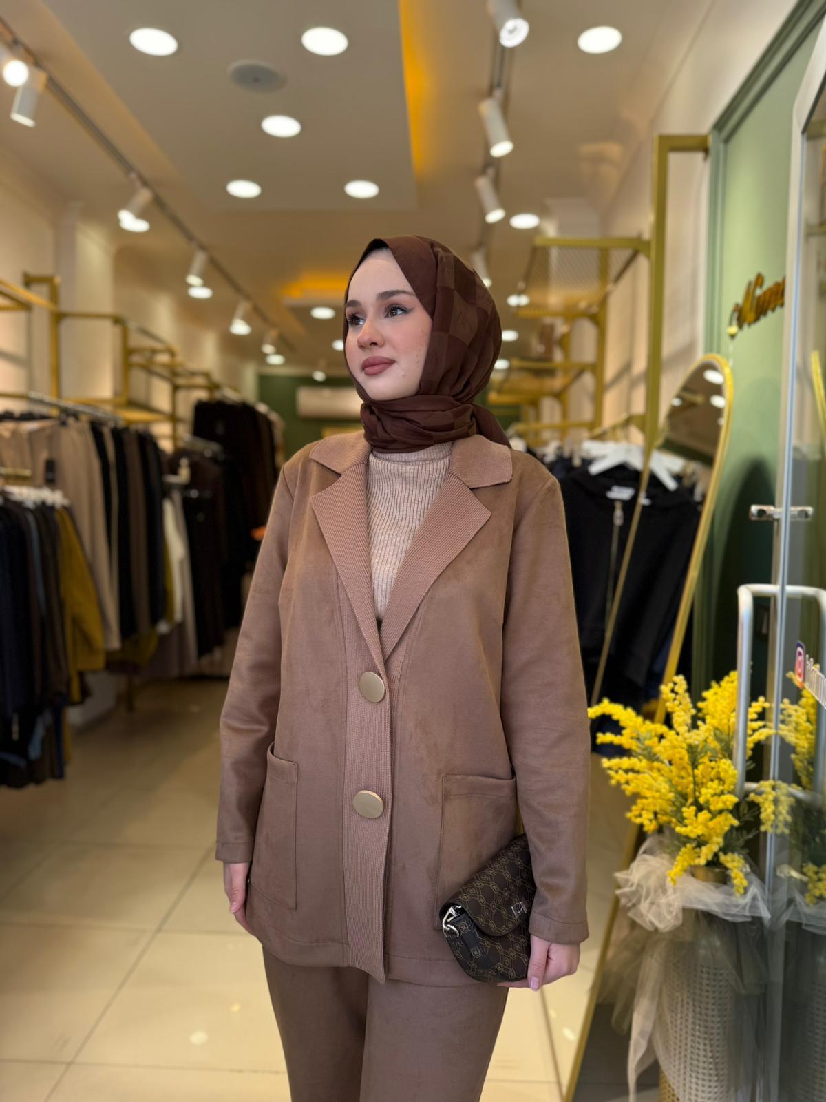 Tığ TrikovTriko Yakalı SÜet Pantolonlu Takım 5036 Camel