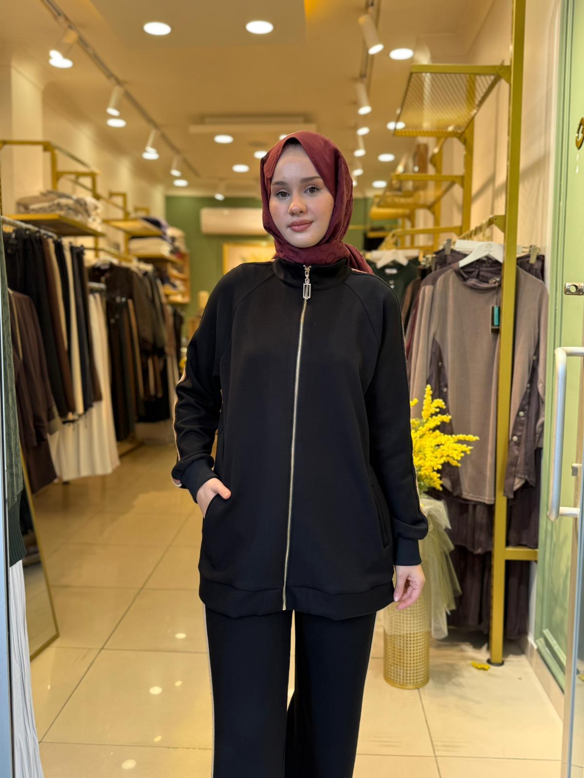 Nuss 1039 Yanı Şerit Detaylı Pantolonlu Takım Siyah