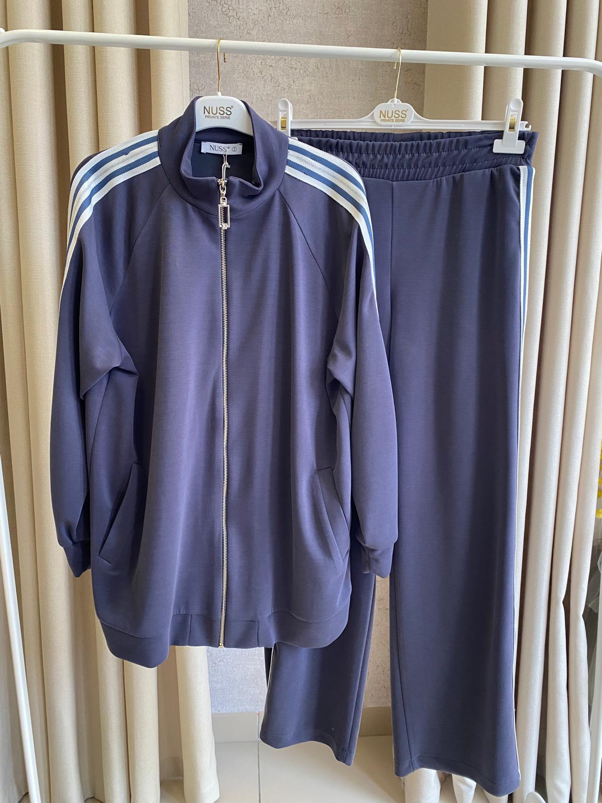 Nuss 1092 Yanı Şerit Detaylı Pantolonlu Takım Lacivert