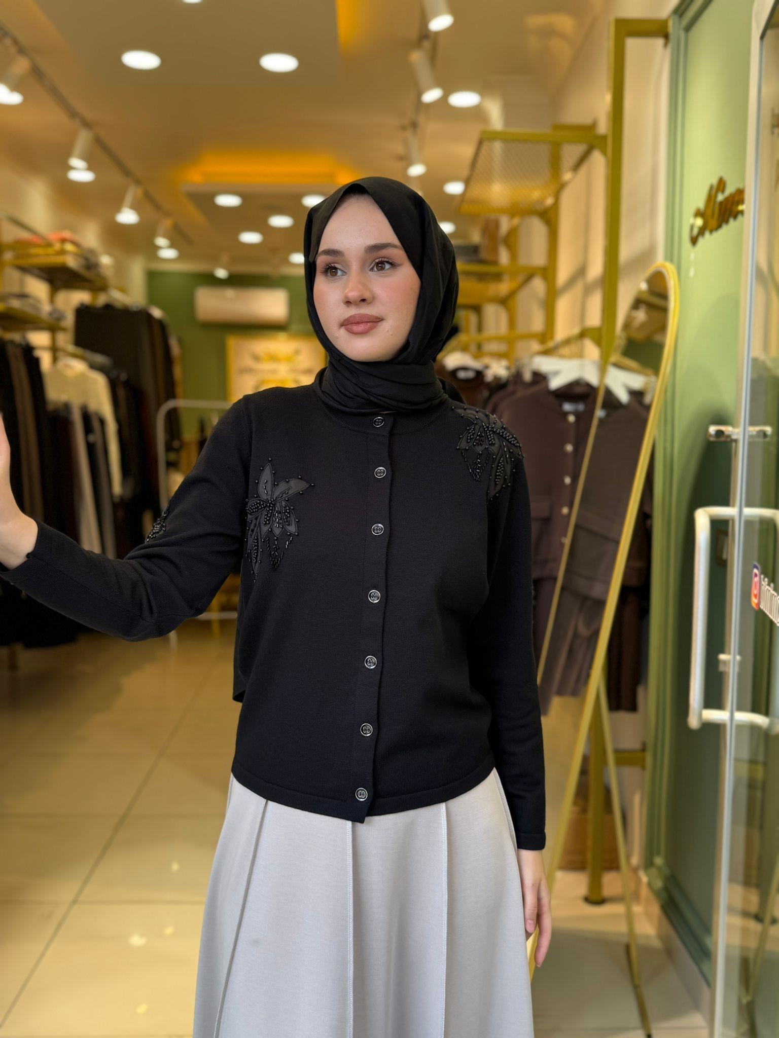 Tığ Triko Çiçek Aplikeli Triko Hırka 21746 Siyah