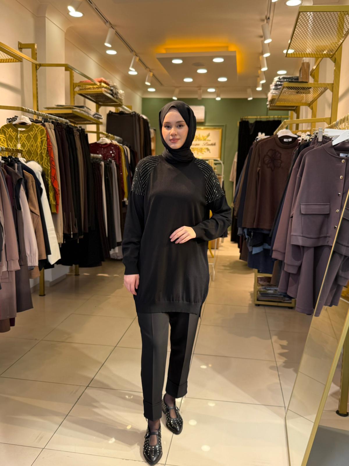 Tığ Triko Omuzlar Taş Baskılı Rayon Tunik 21723 Siyah