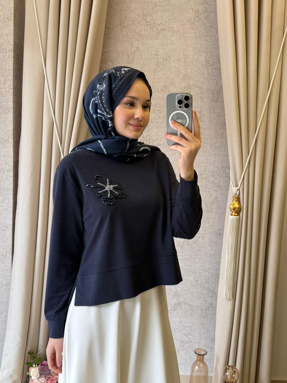 Wennora 1050 Yaka İşlemeli Sweet Lacivert