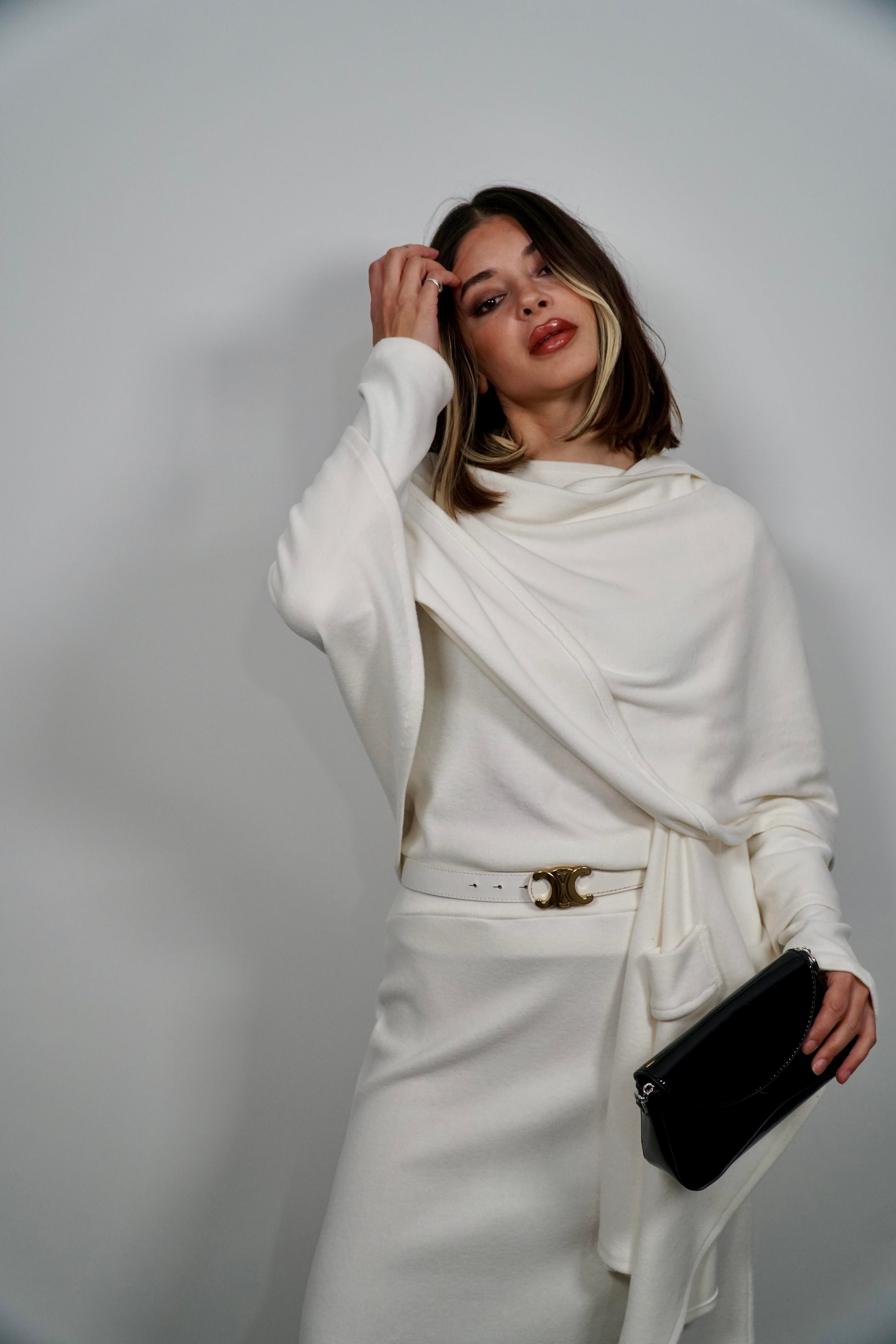 Yumoş Kumaş Pelerin Model