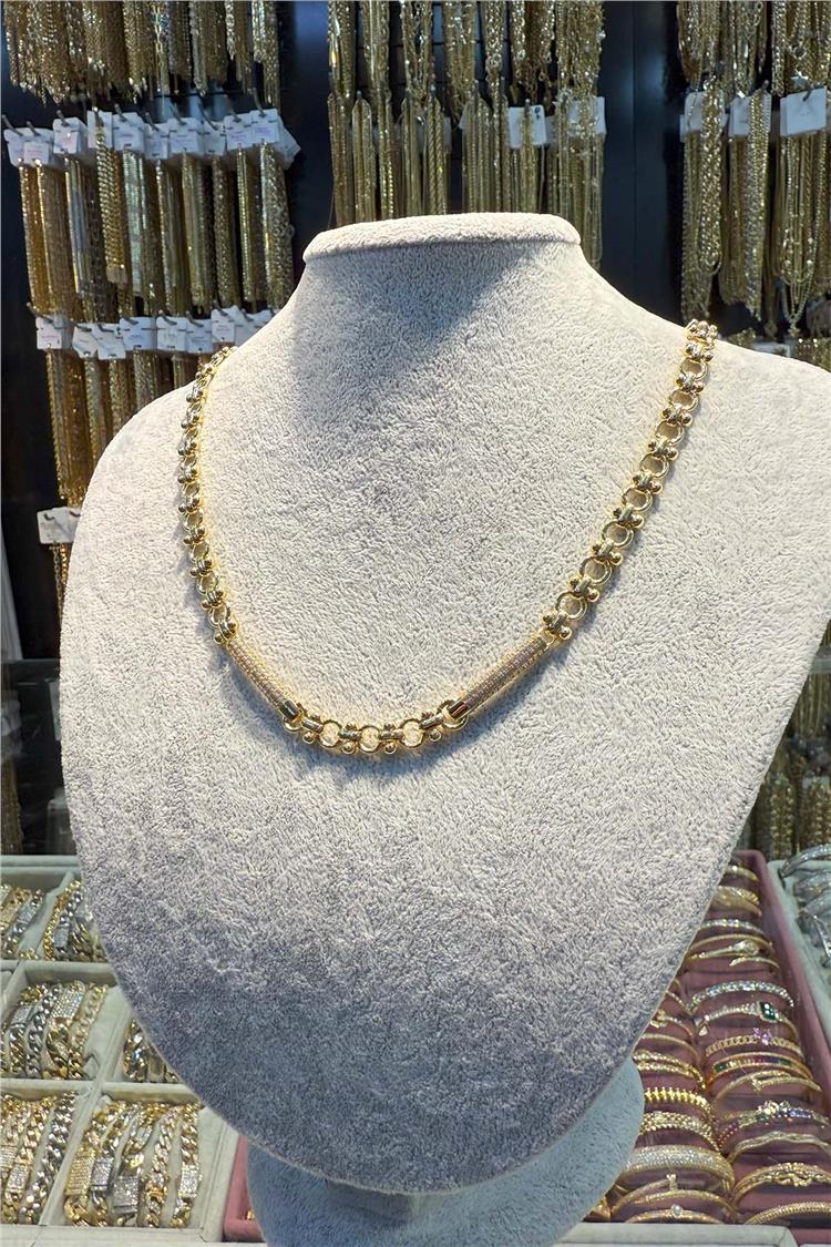 14 K Yeşil Altın Renk Vip Kolye