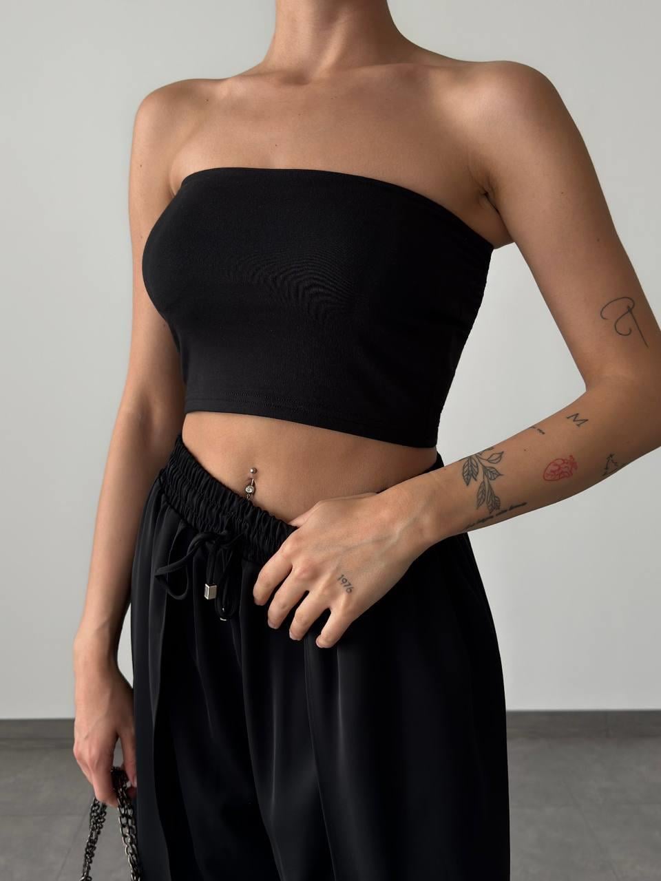 Göğüs Dolgulu Siyah Straplez Crop Bluz