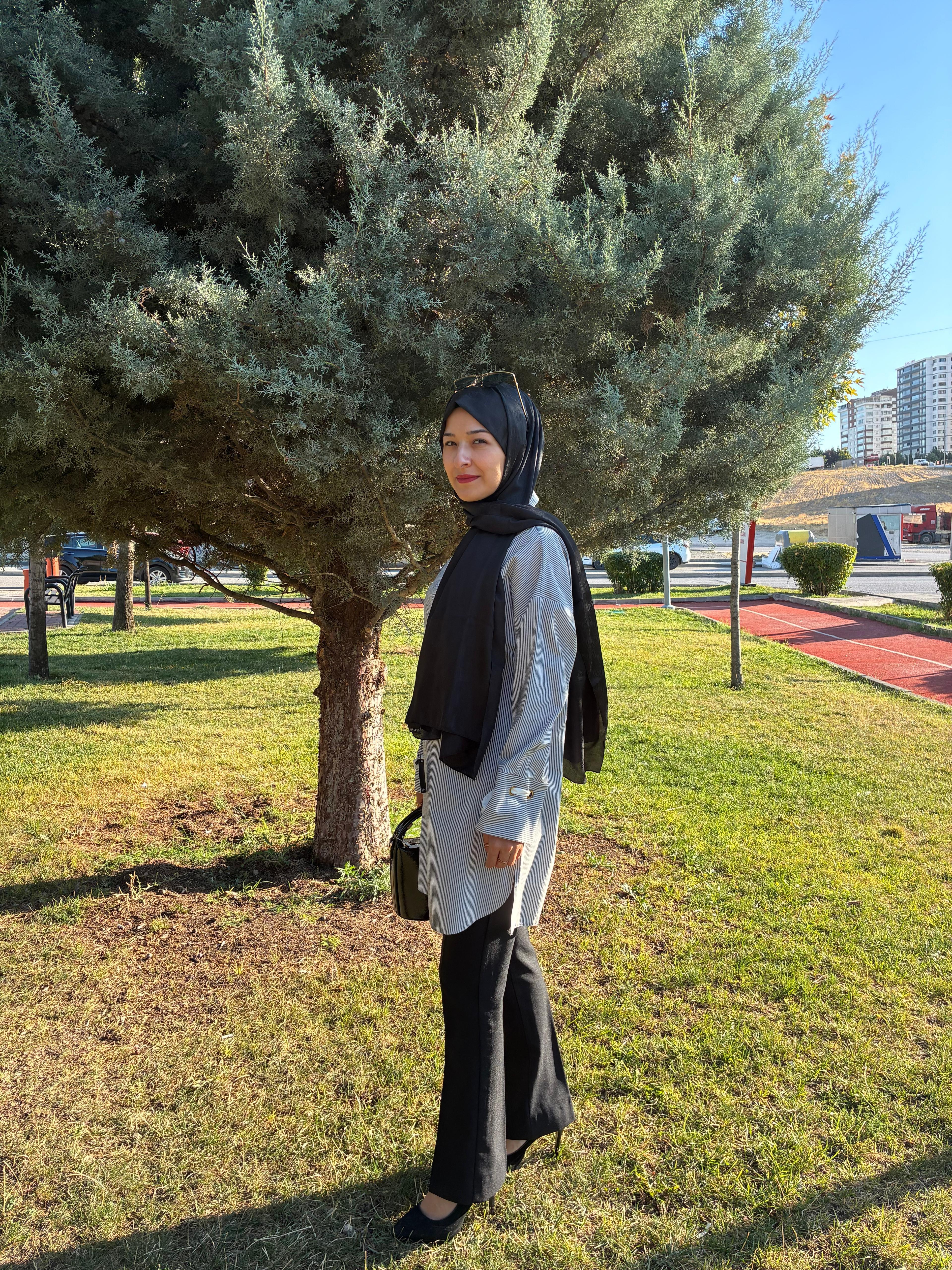 Siyah Çizgili Kolları İp Bağlamalı Tunik
