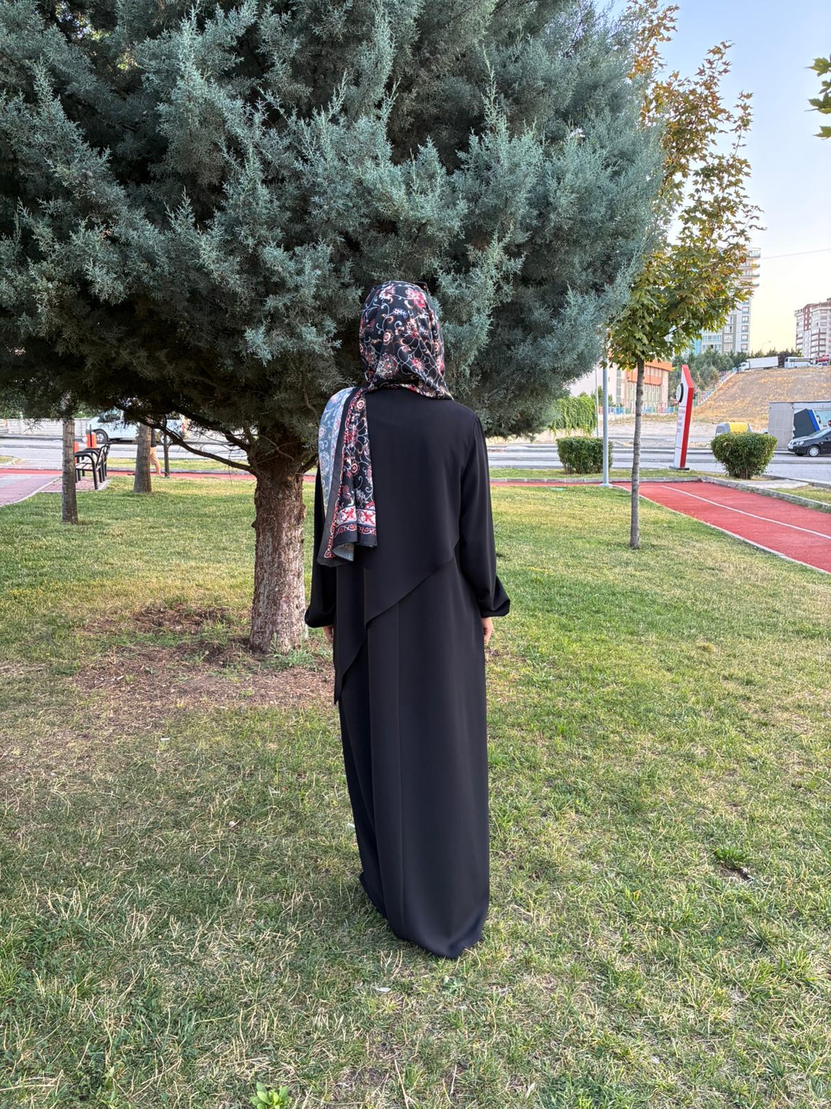 Siyah Nihan Marka Ferace