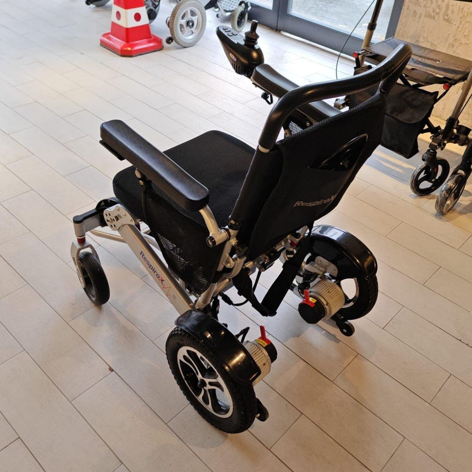 Respirox BC-EA8000 2.el Akülü Tekerlekli Sandalye