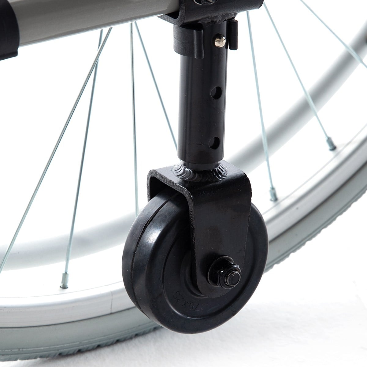 Römer R225 40cm Lüx Özellikli Alüminyum Manuel Tekerlekli Sandalye