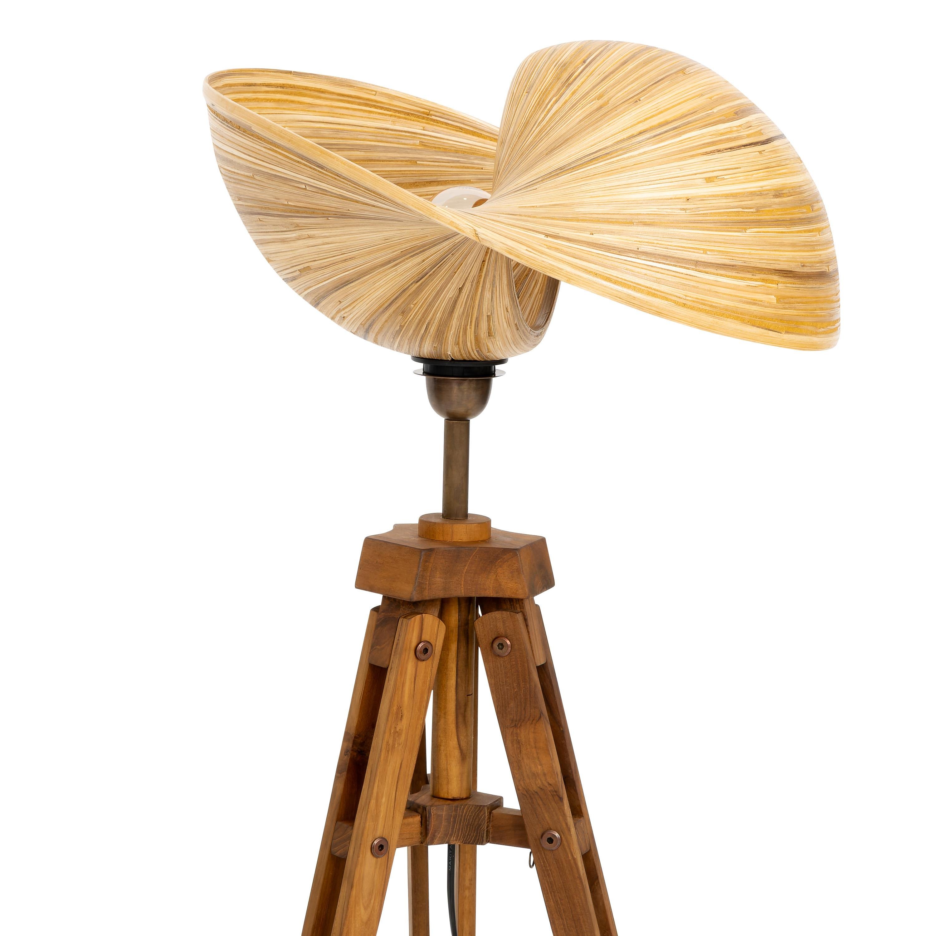 Bambu Tripod Aydınlatma  95 cm × 40 cm × 40 cm