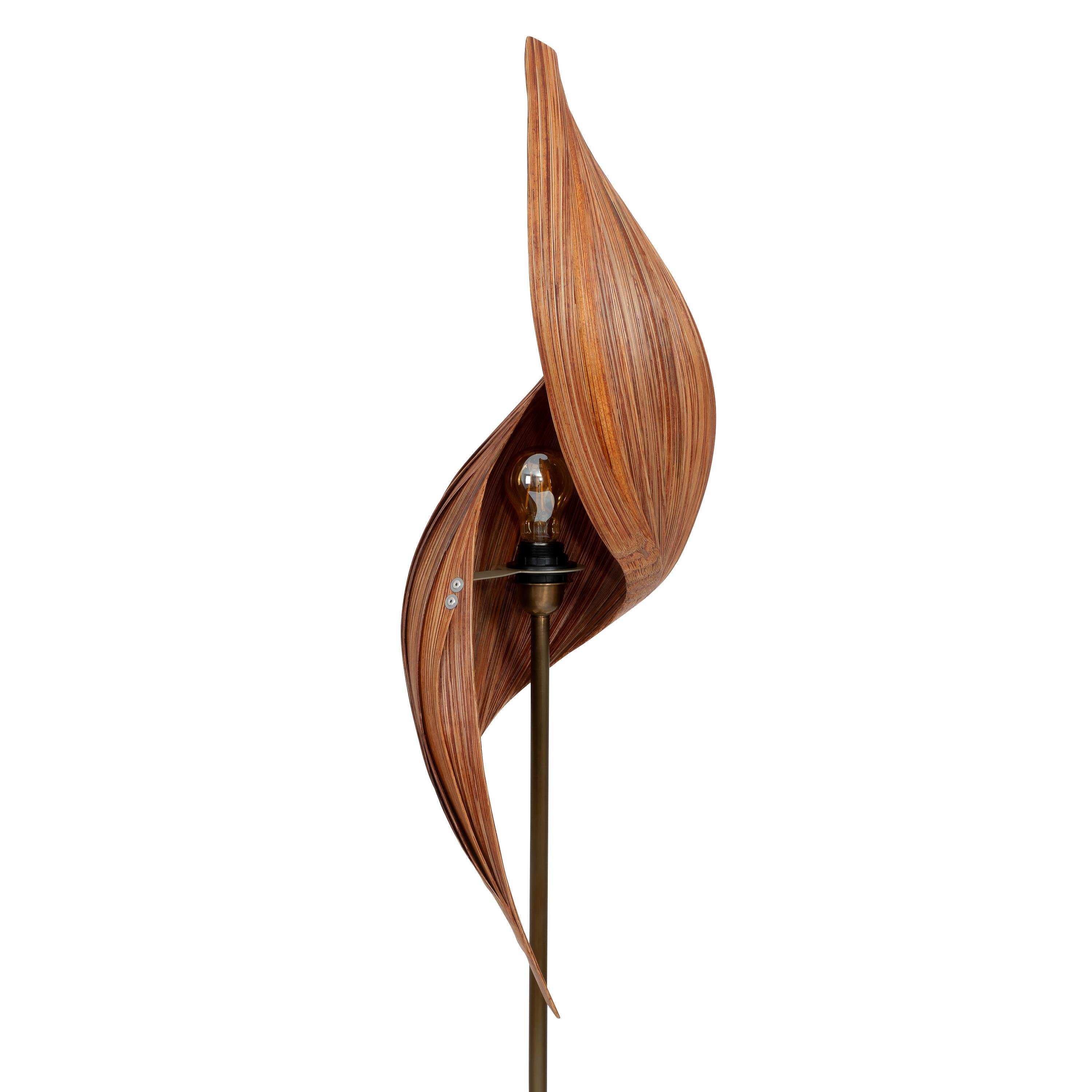 Coconut Lambader  Sarmal Form    Yükseklik :160 cm