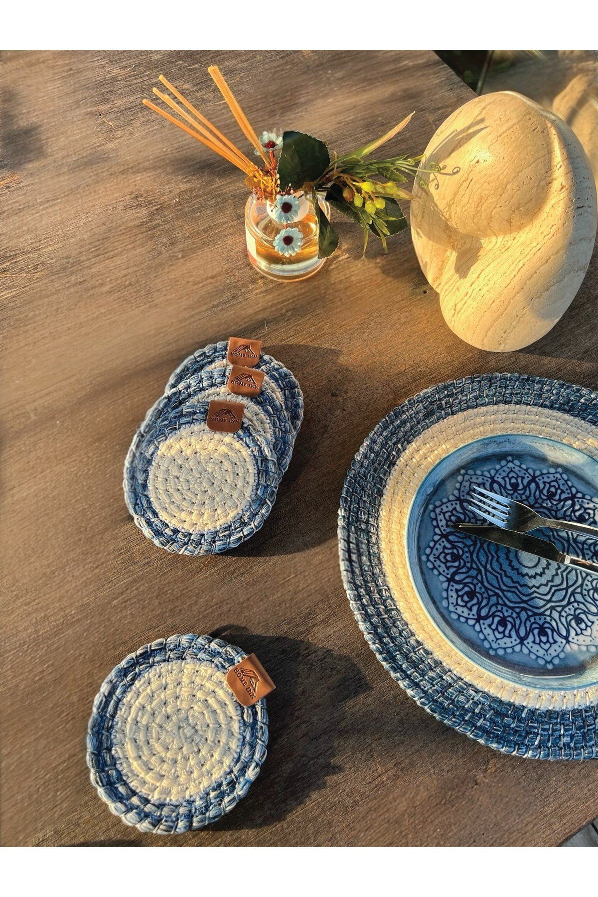 4 Adet Yuvarlak Dekoratif Bardak Altlığı Seti - Yuvarlak , Leke tutmaz- Mavi-Beyaz 13x13 cm