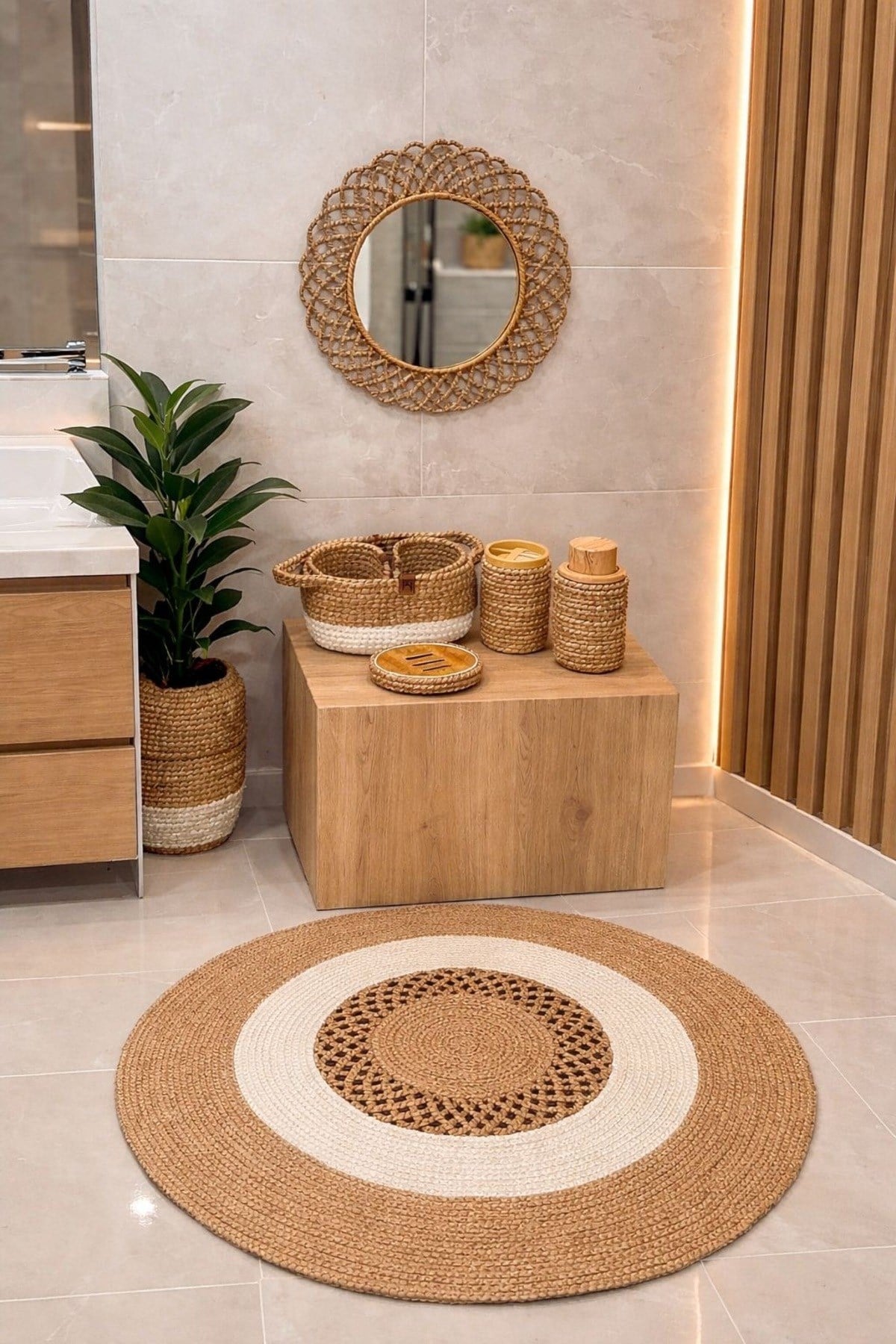 Bohem Tarz Banyo Seti | Yuvarlak Halı, Örgü Çerçeveli Ayna, Sepet & Aksesuar Seti