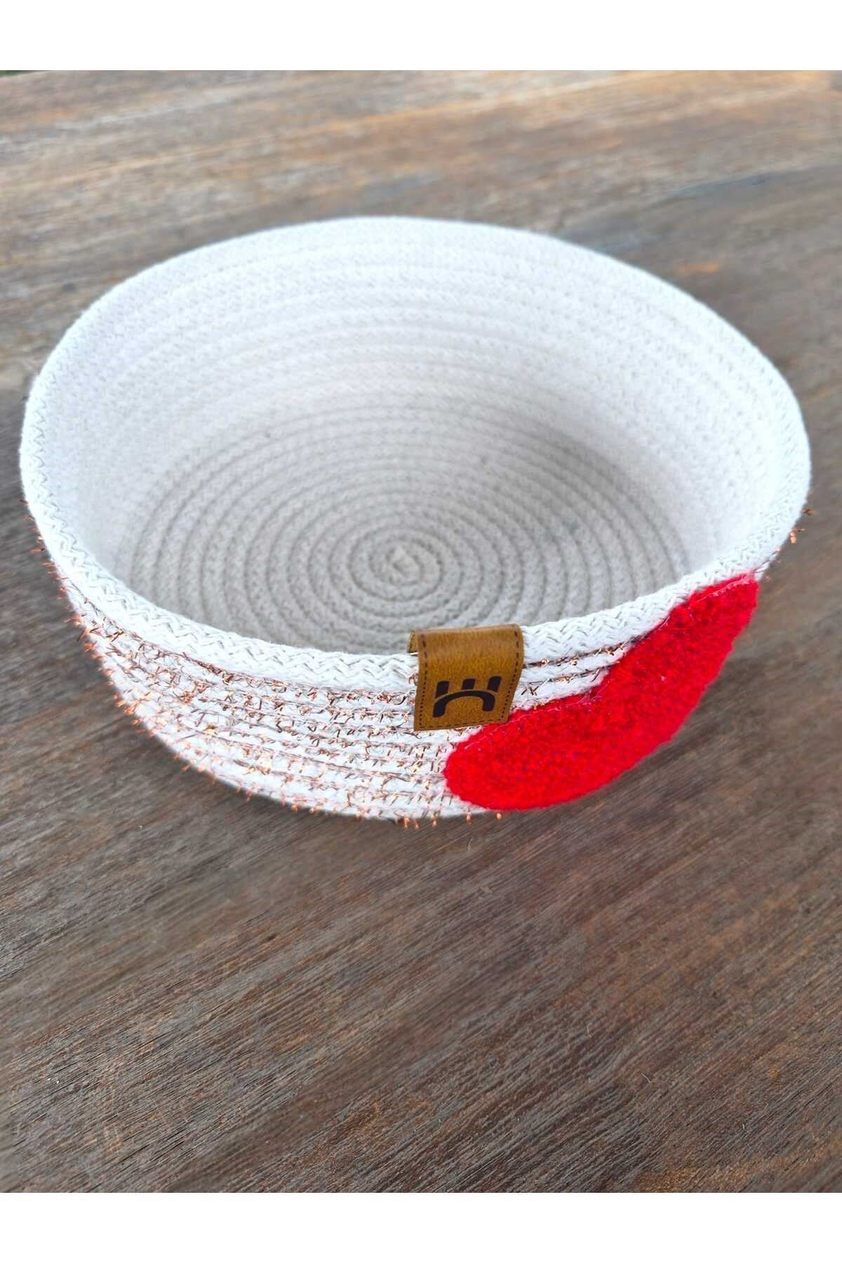 Kalp Detaylı Dekoratif Örgü Sepet | Çok Amaçlı Organizer | Şık Saklama Sepeti | 20x7 cm