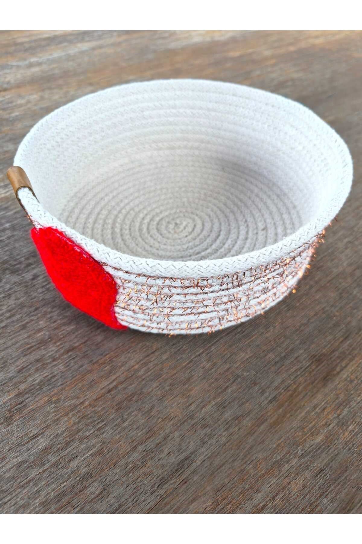 Kalp Detaylı Dekoratif Örgü Sepet | Çok Amaçlı Organizer | Şık Saklama Sepeti | 20x7 cm