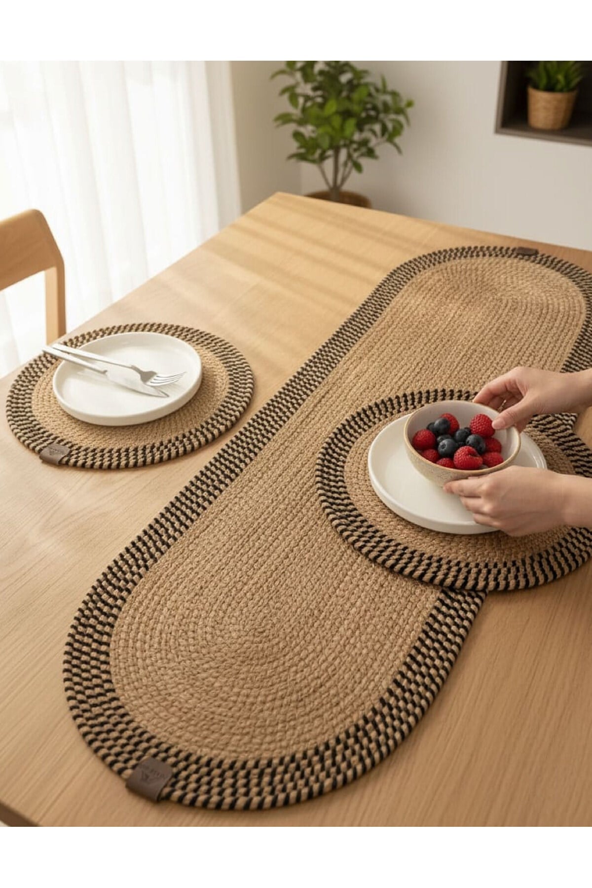 Leke Tutmaz Örgü Sofra Seti 2 Supla 33 cm ve 1 Runner 35x100 cm Takım Modern Amerikan Servis