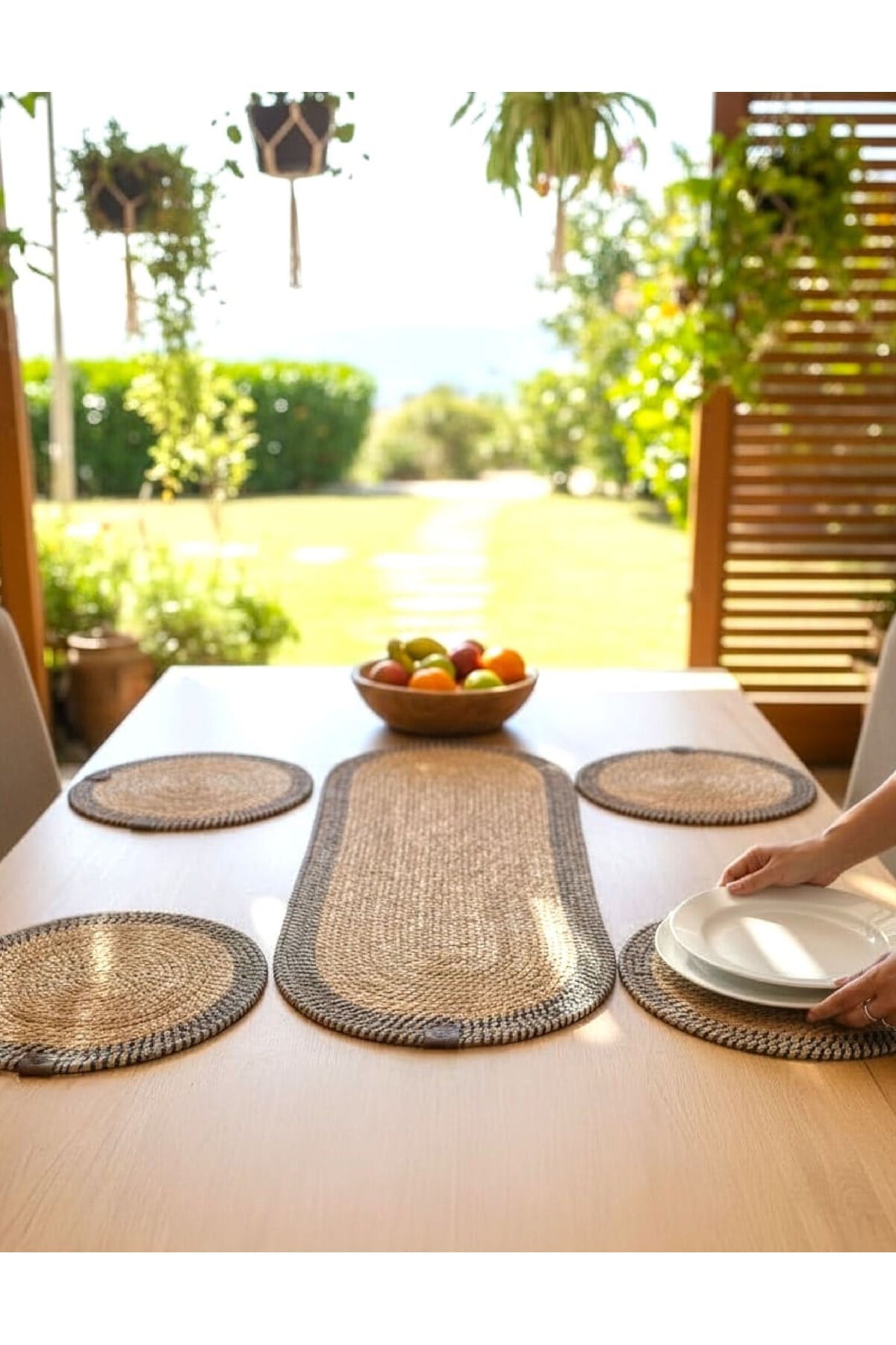 Leke Tutmaz Örgü Sofra Seti 4 Supla 33 cm ve 1 Runner 35x100 cm Takım Modern Amerikan Servis