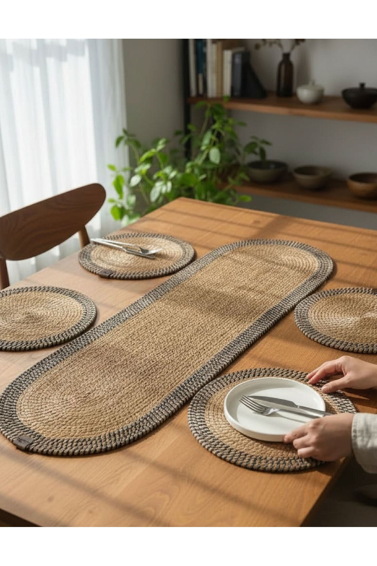 Leke Tutmaz Örgü Sofra Seti 4 Supla 33 cm ve 1 Runner 35x100 cm Takım Modern Amerikan Servis