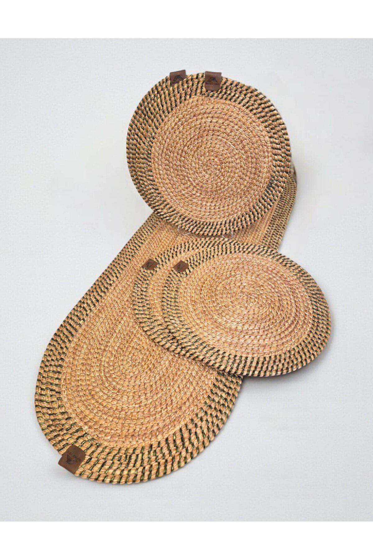 Leke Tutmaz Örgü Sofra Seti 4 Supla 33 cm ve 1 Runner 35x100 cm Takım Modern Amerikan Servis