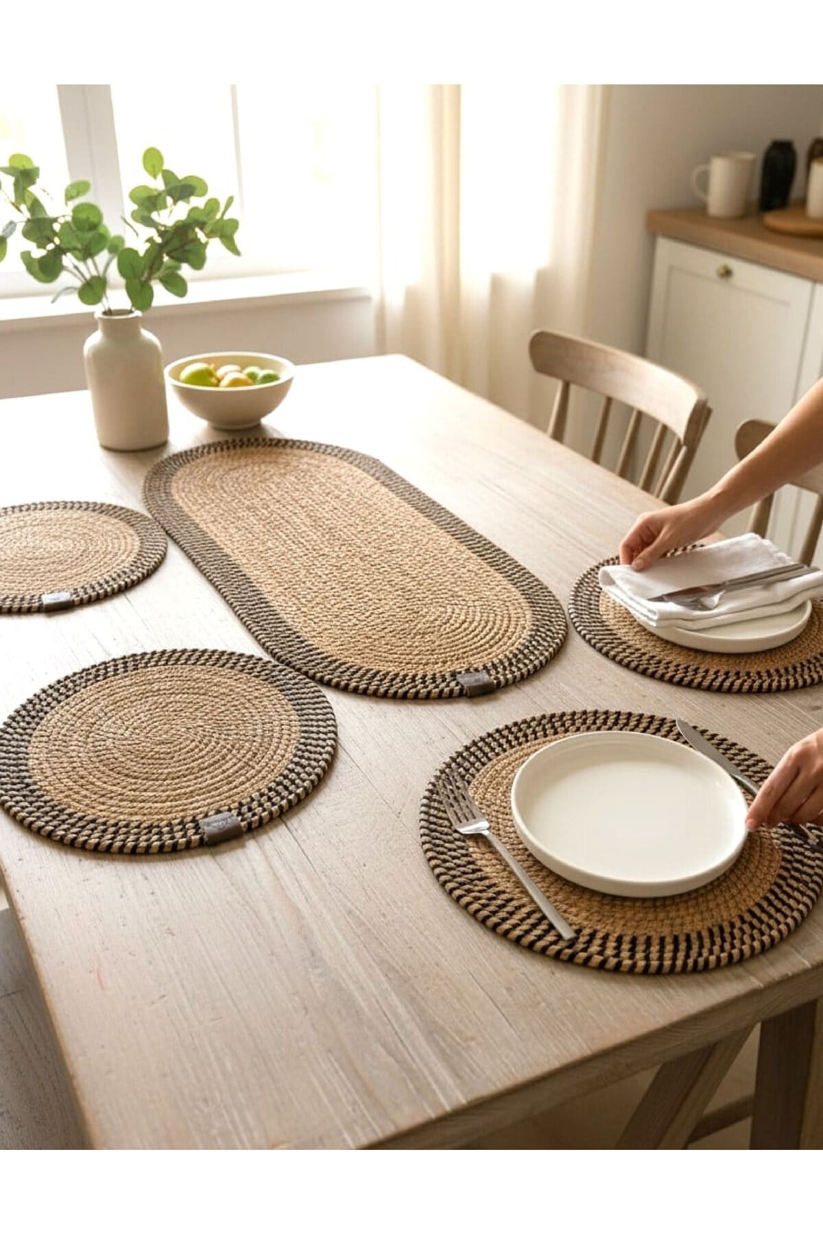 Leke Tutmaz Örgü Sofra Seti 4 Supla 33 cm ve 1 Runner 35x100 cm Takım Modern Amerikan Servis