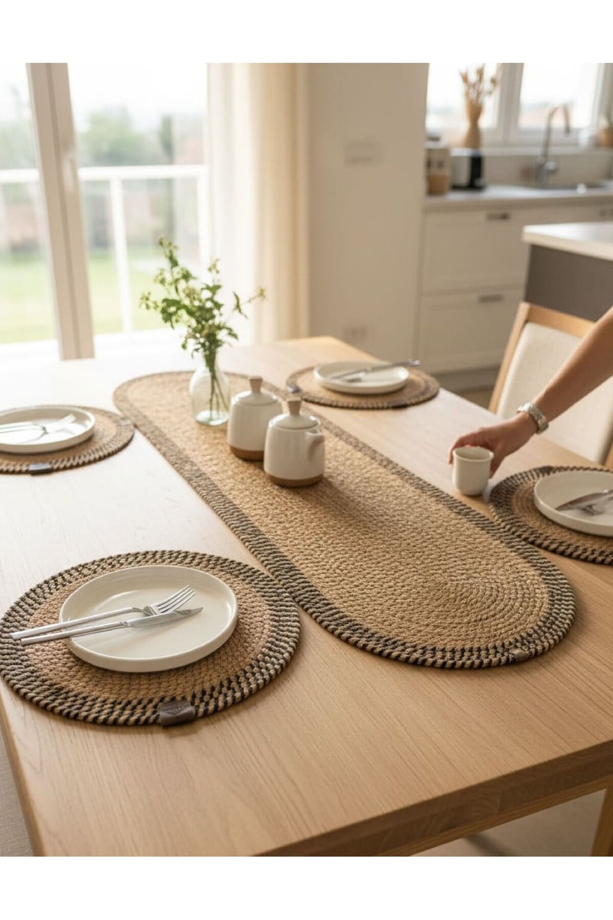 Leke Tutmaz Örgü Sofra Seti 4 Supla 33 cm ve 1 Runner 35x100 cm Takım Modern Amerikan Servis