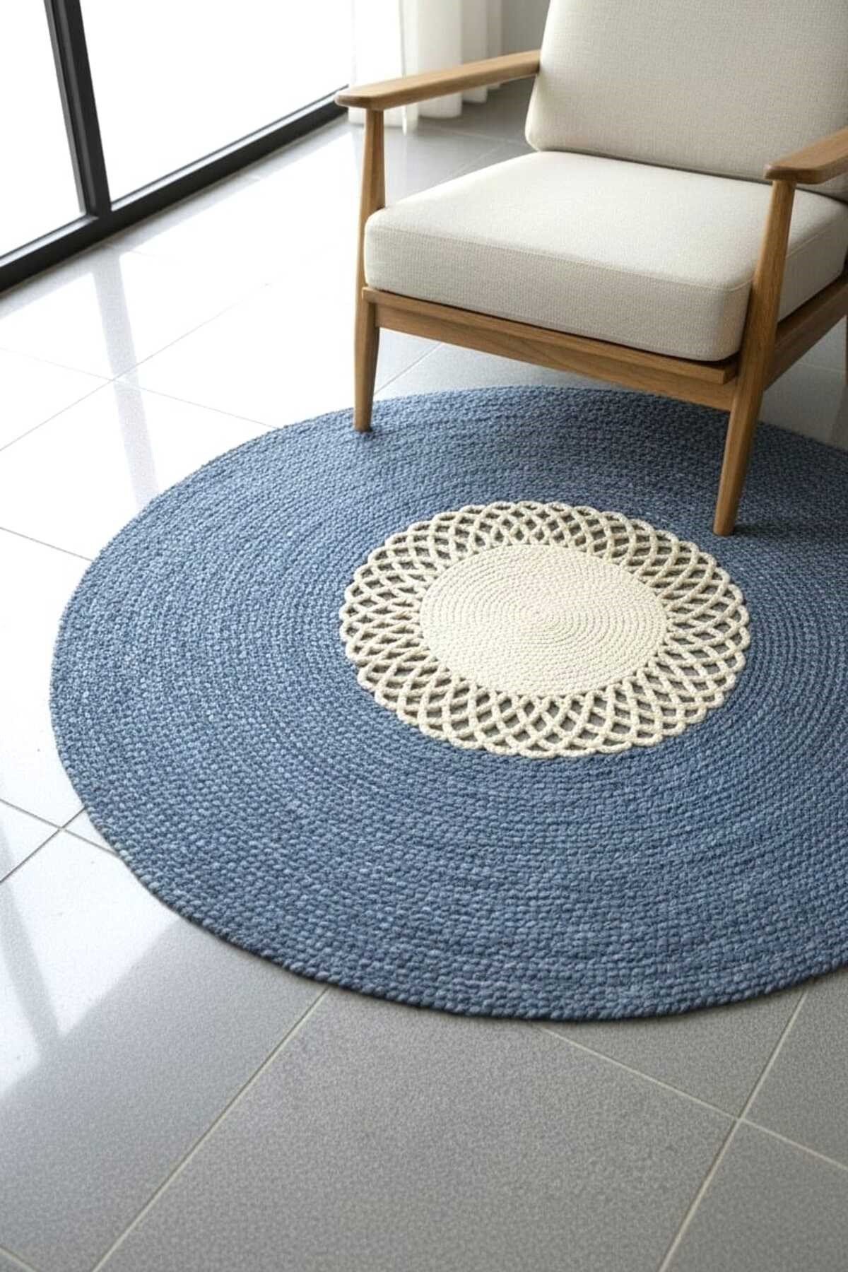 Modern Yuvarlak Halı – Örgü Dokulu Mavi & Krem Desenli Dekoratif Kilim | Bohem Minimal Salon Halısı