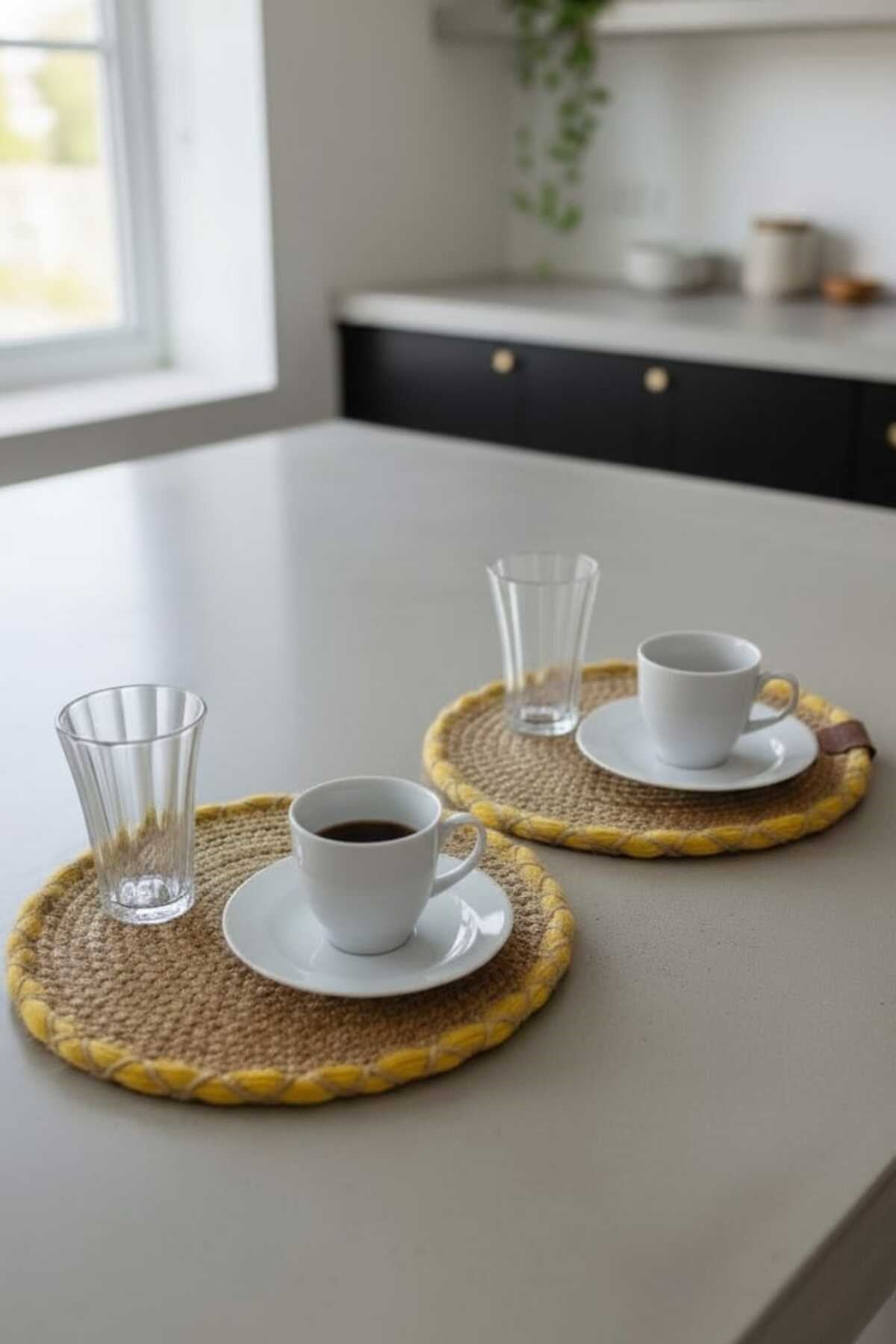 Örgü Model Kahve Sunumluğu 2’li Set 23 Cm – El Yapımı Bardak Altlığı Dekoratif Sunum Altlığı