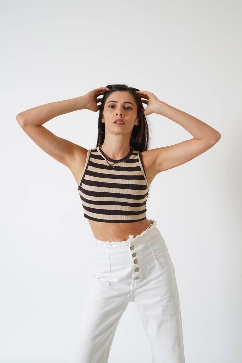 Adrian Yüksek Kalite Kadın Yuvarlak Yaka Çizgili Crop Bluz  Kahve