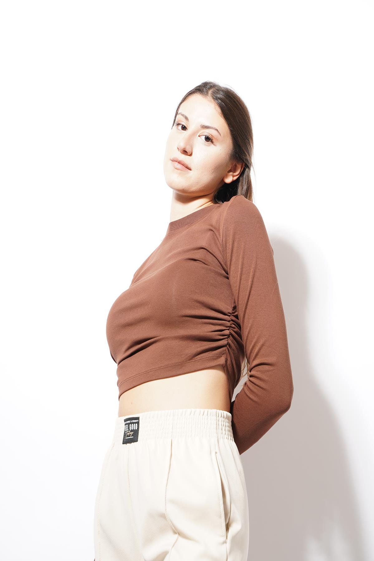 Angle Yan Büzgülü Body Kahve