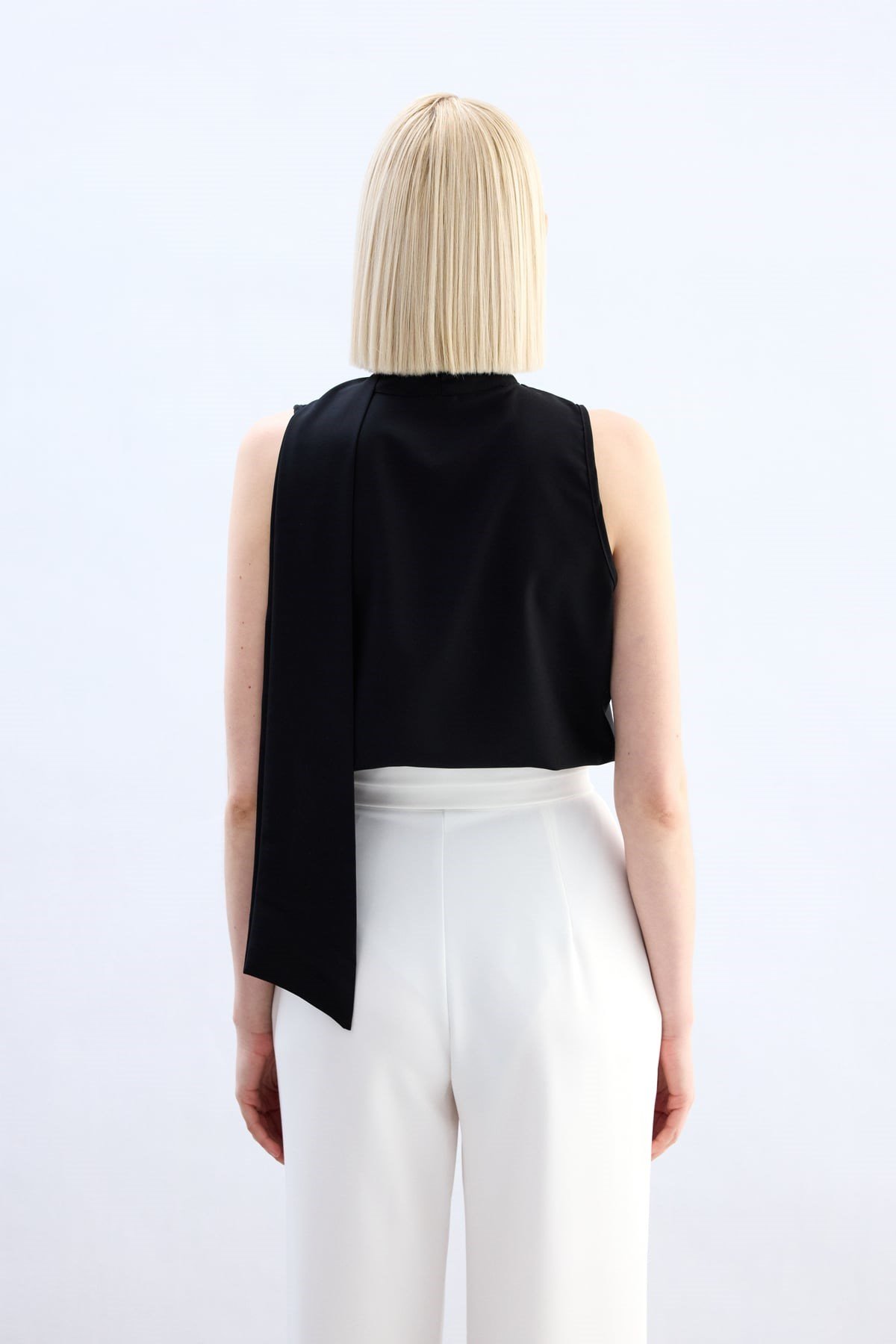 Kolli Dantel Detaylı Bodysuit Bluz Siyah
