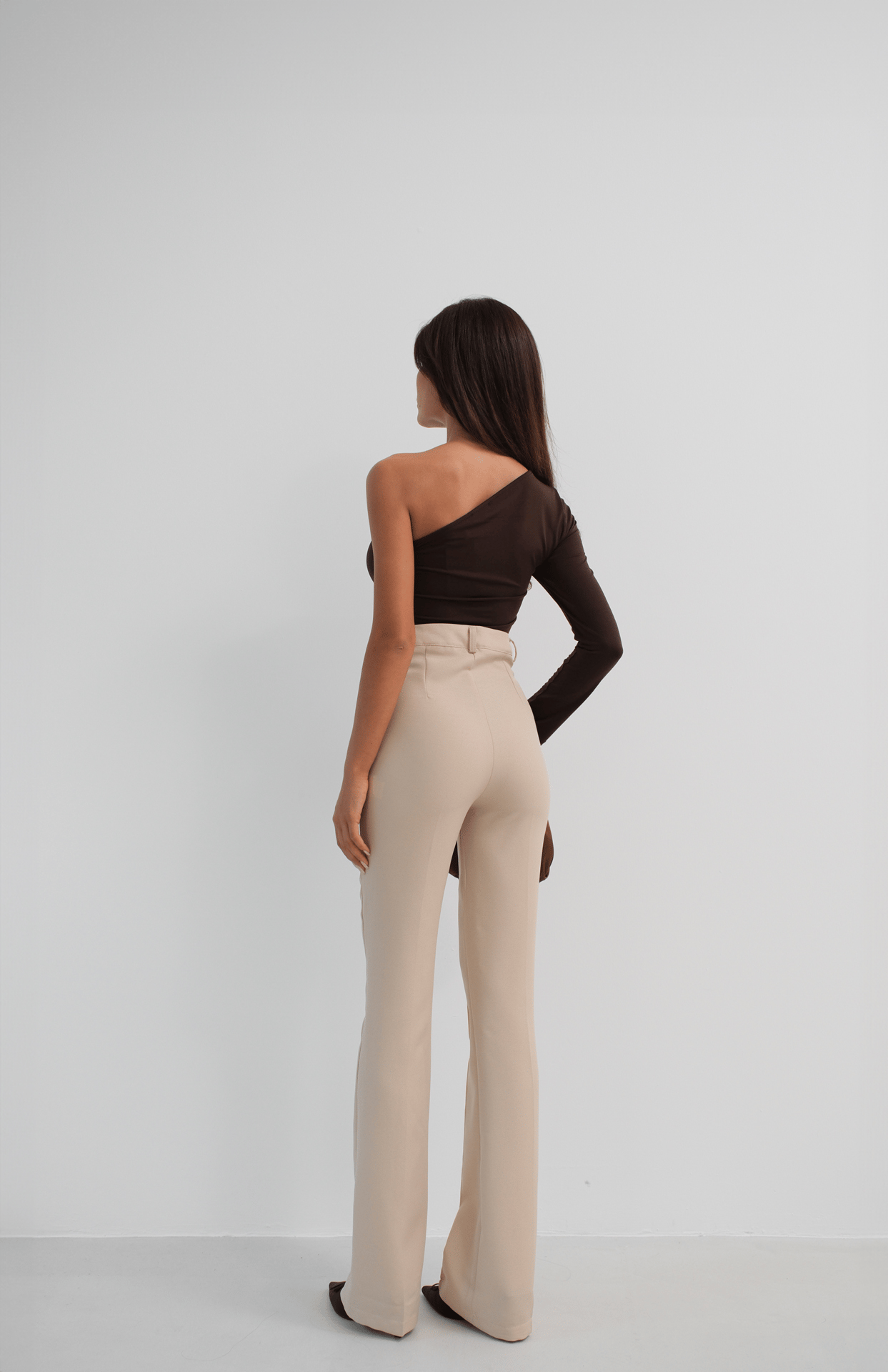 Sage Yüksek Kalite Kadın Asimetrik Tek Omuz Crop Top  Kahve
