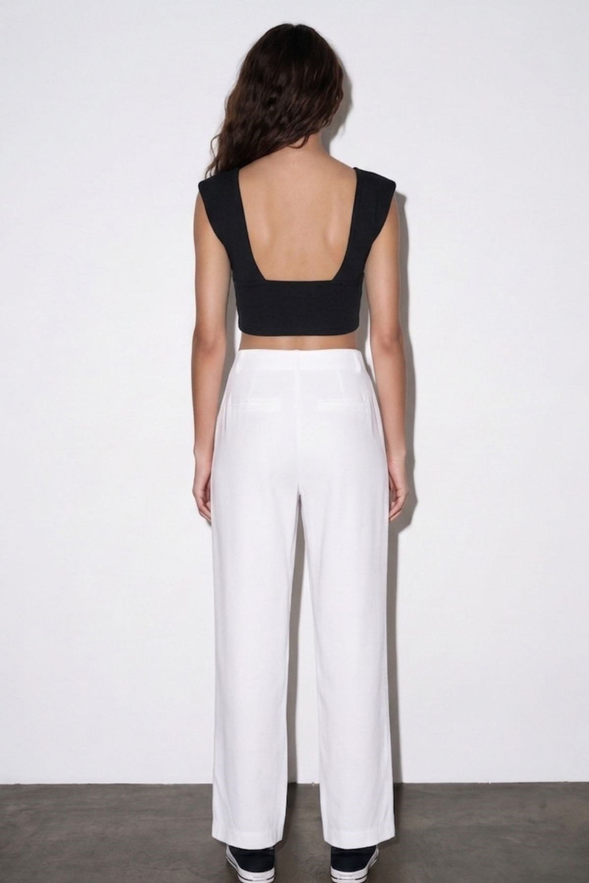 Yolna Crop Detaylı Bluz  Siyah