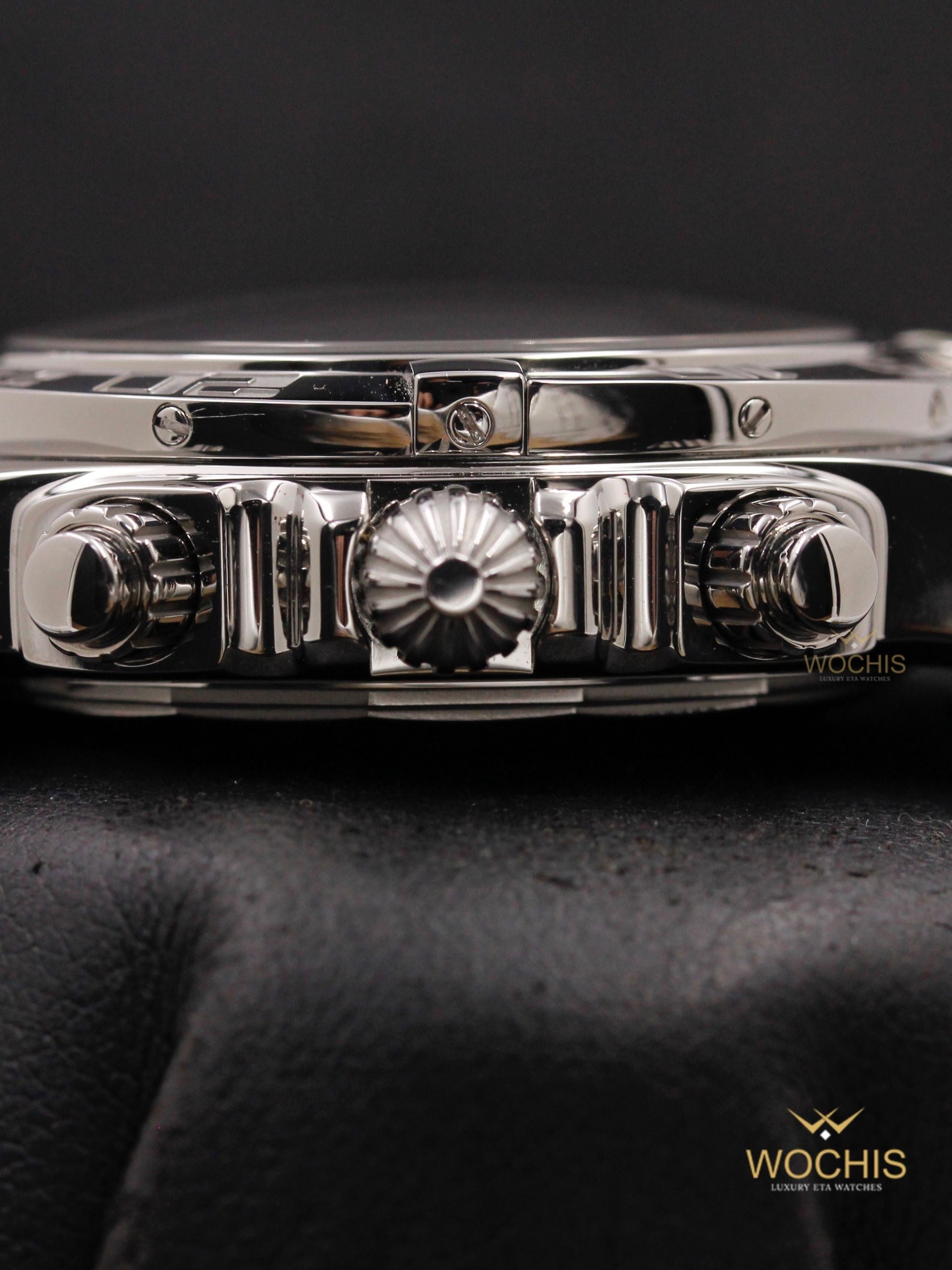 Breitling Chronomat 44 Ab011012-bf76-4692 (Stainless Steel - 44 - Carbon Fiber Dial)