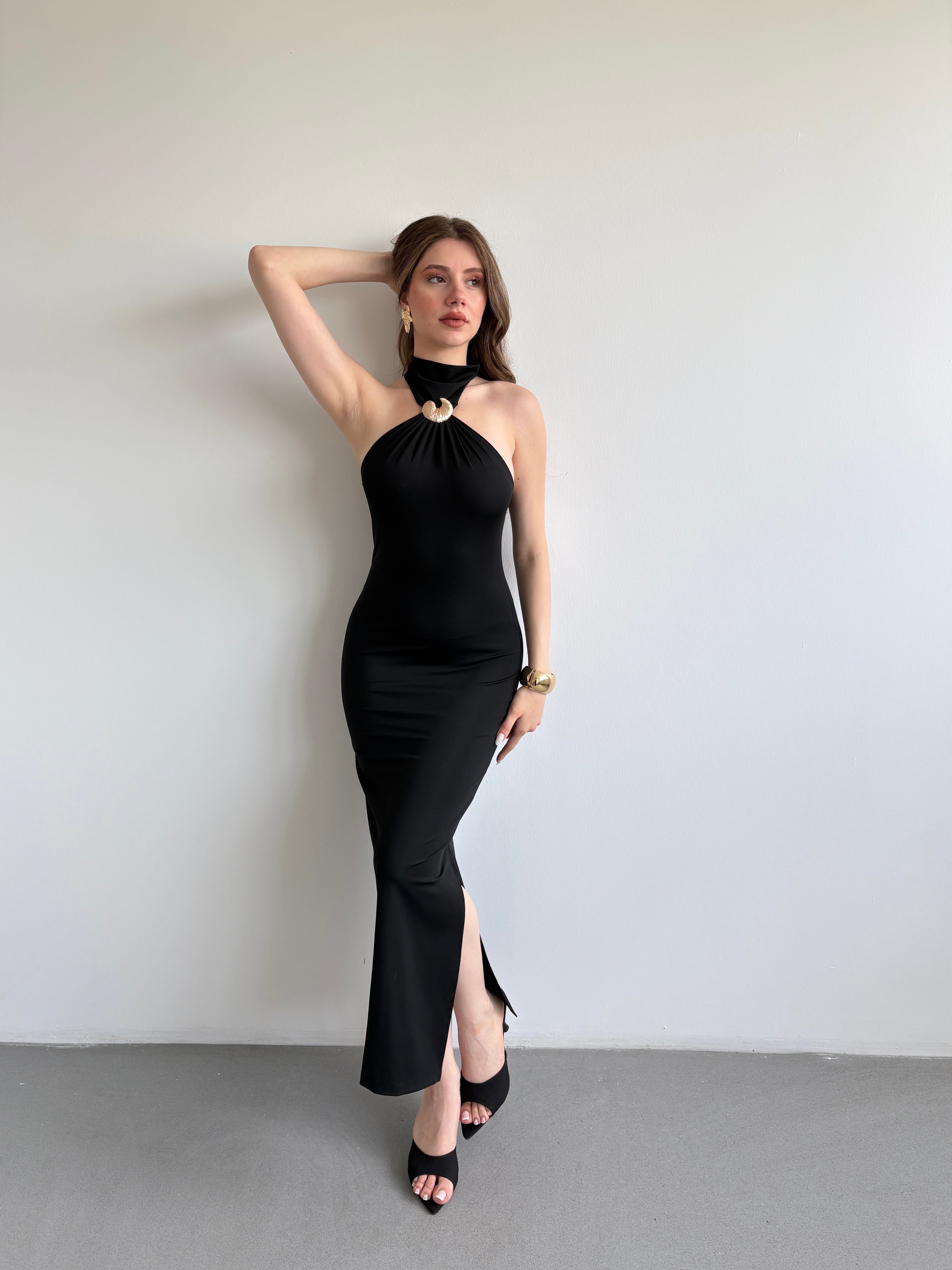 Aksesuarlı Halter Elbise