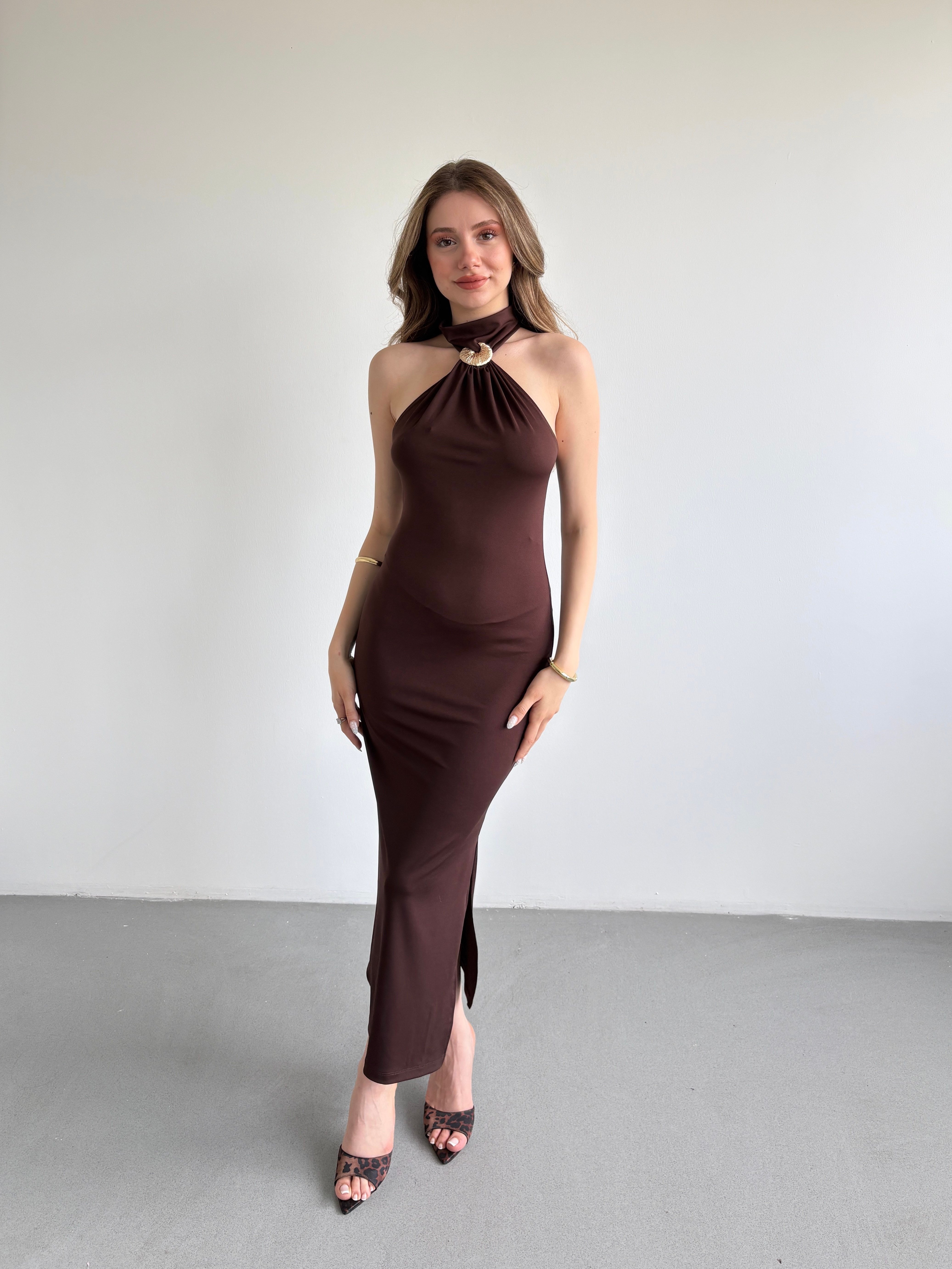 Aksesuarlı Halter Elbise