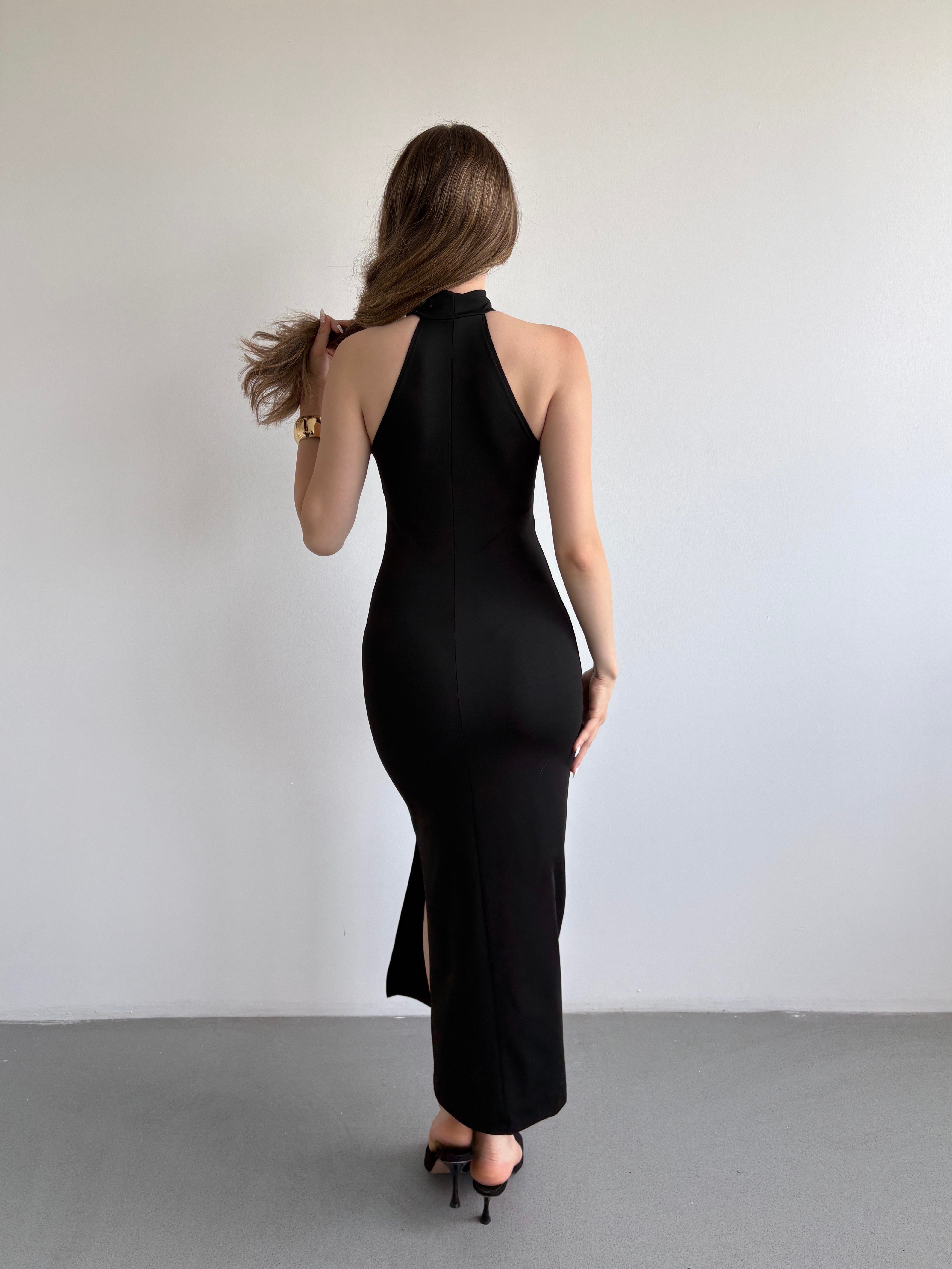 Aksesuarlı Halter Elbise