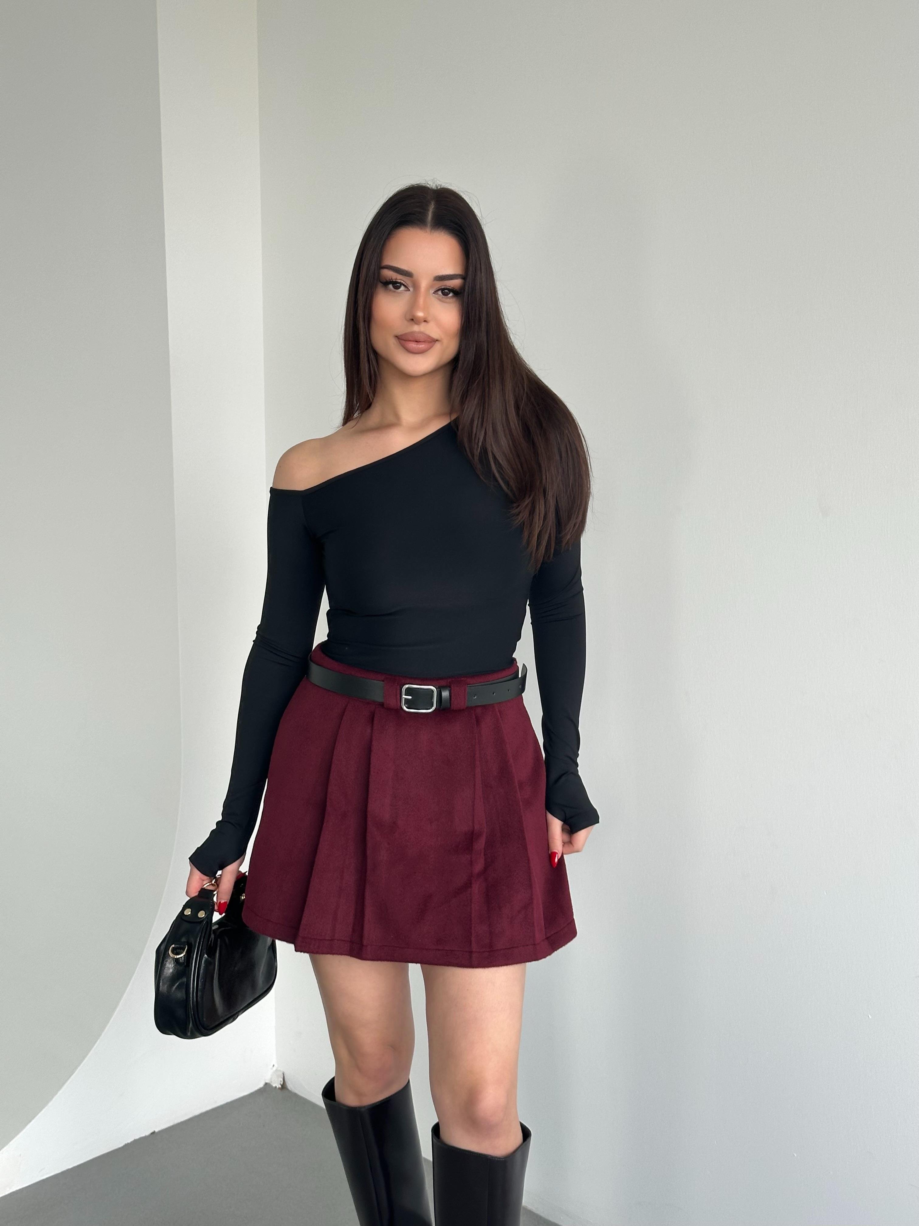 Asimetrik Yaka Poliamid Bluz