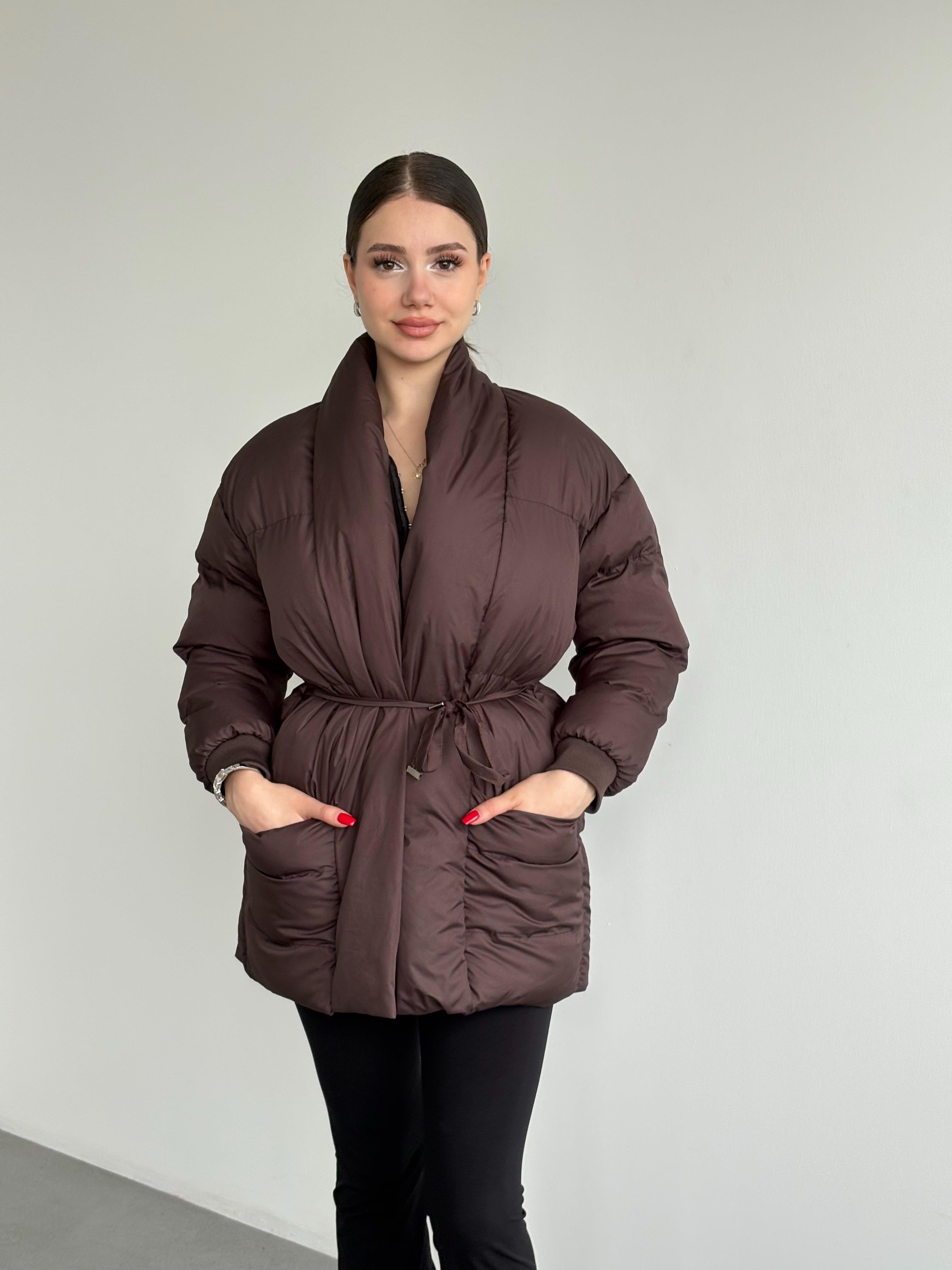 Bel Bağlamalı Şişme Mont 