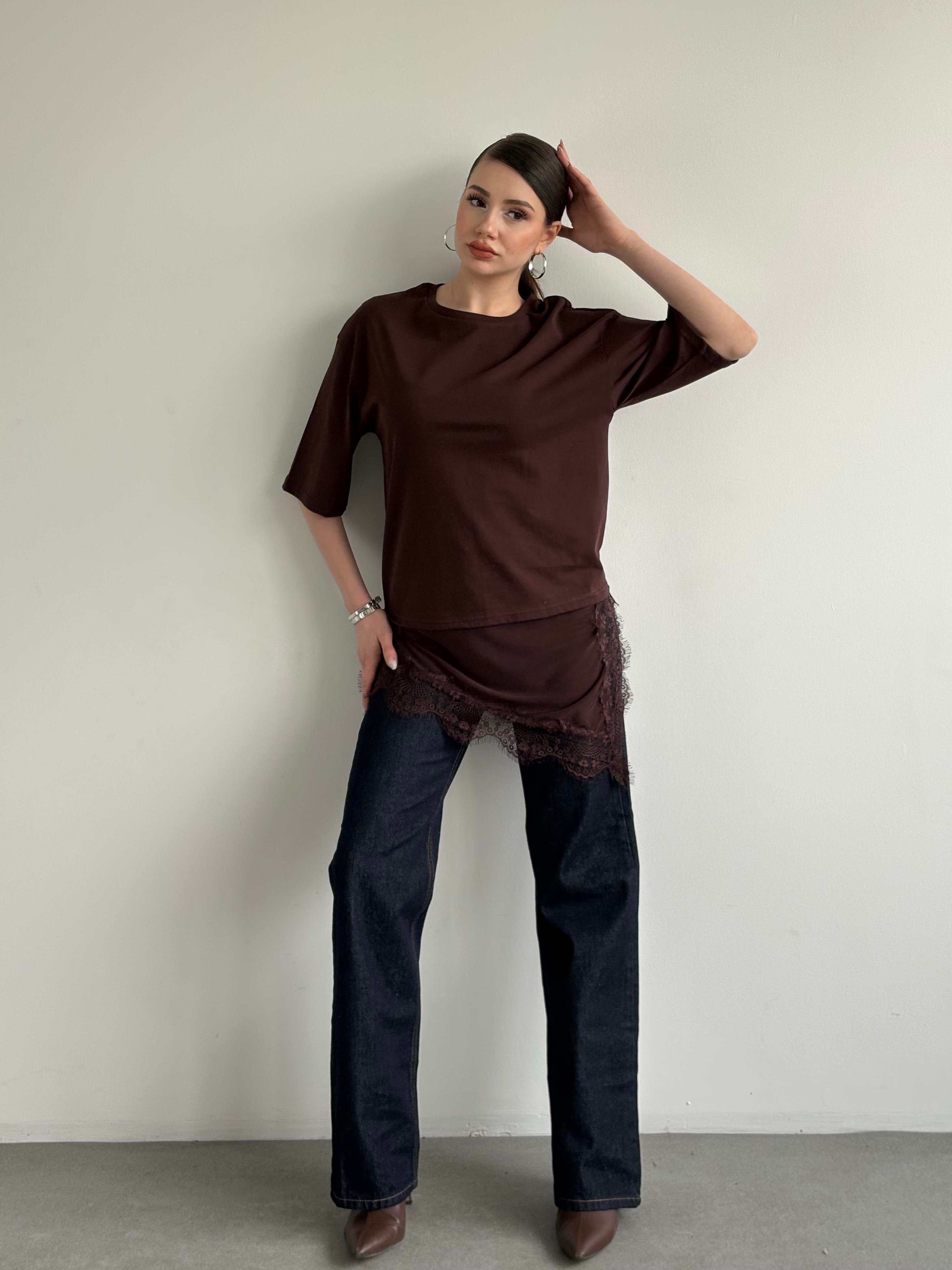 Bel Dantel Asimetrik Tshirt