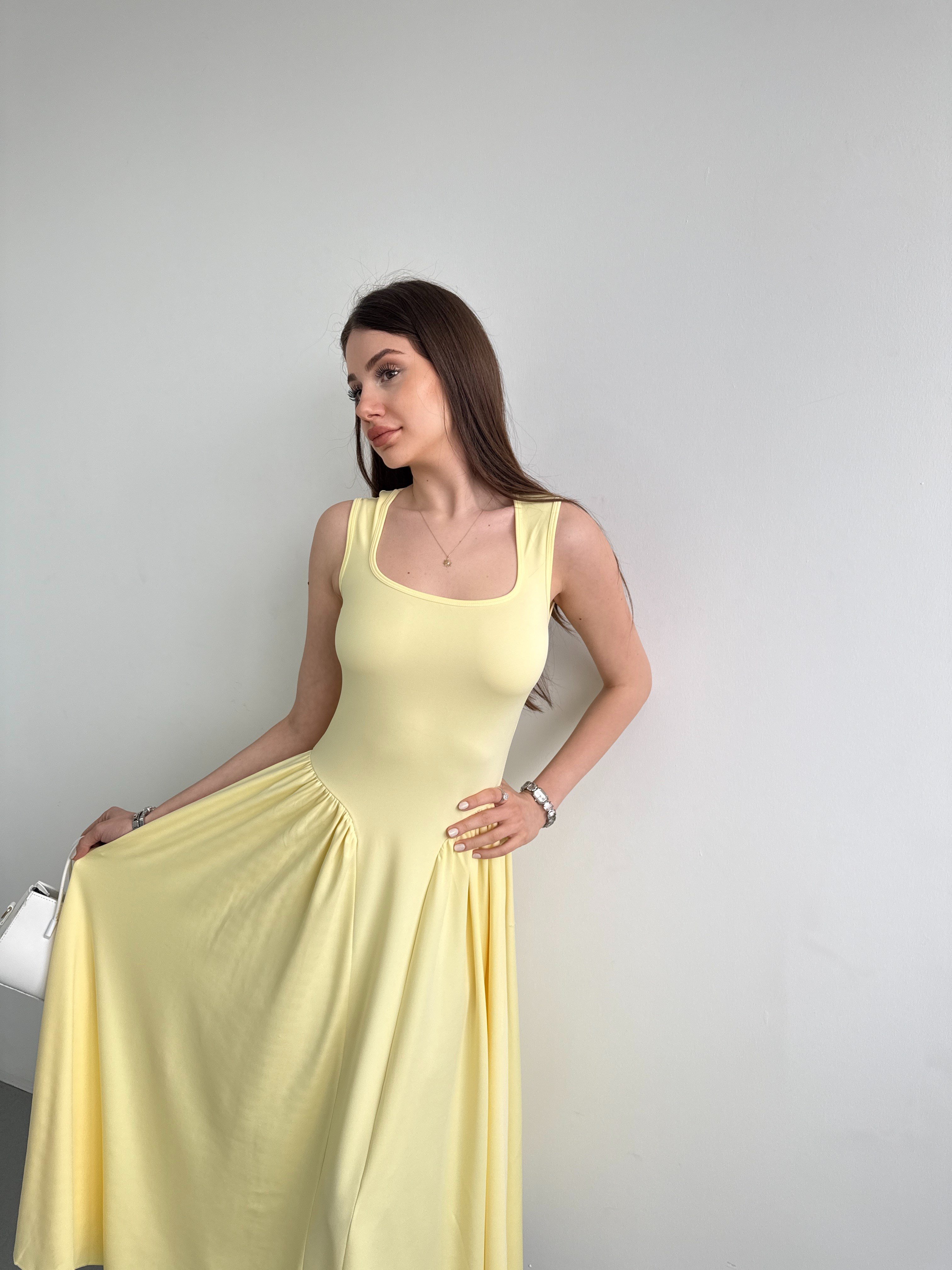 Belden Oturtmalı Likralı Elbise
