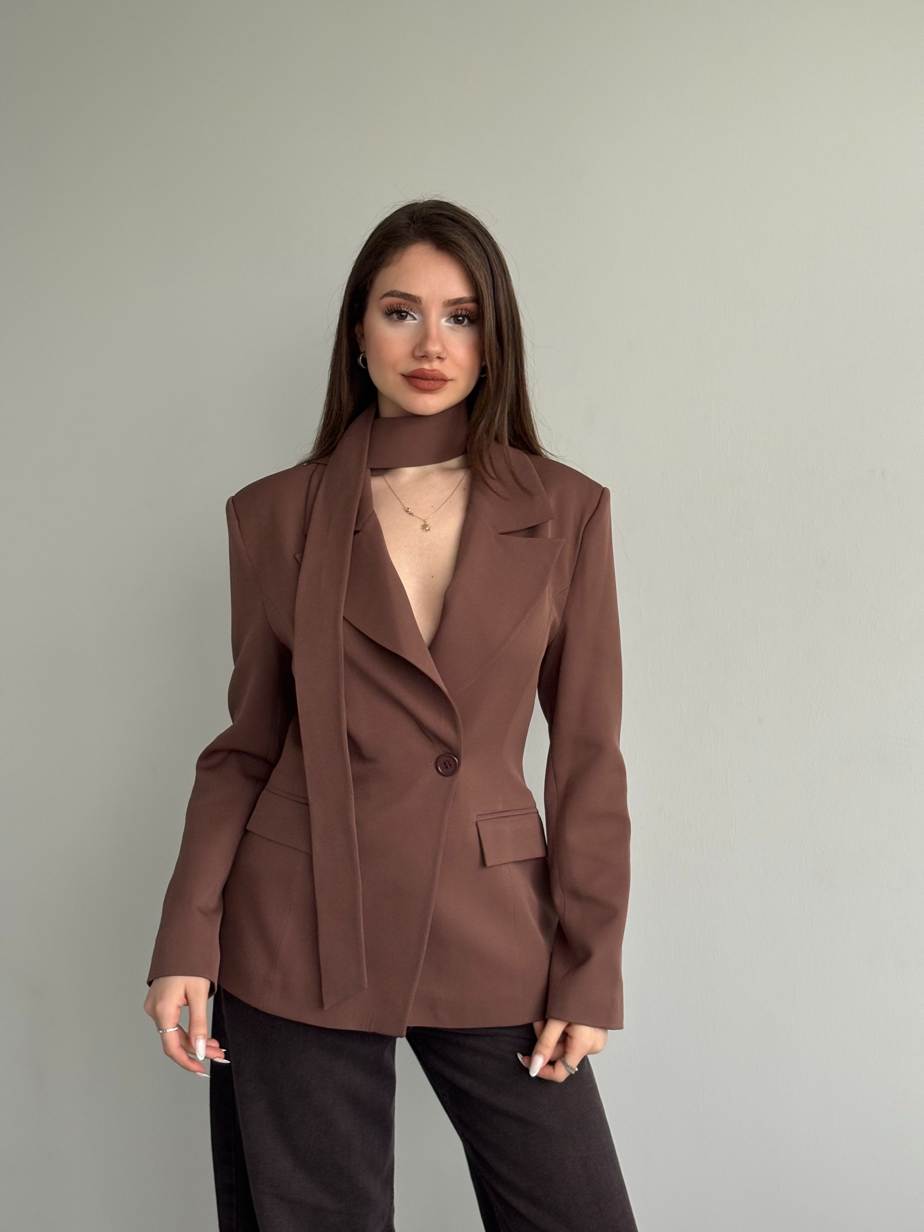 Belden Oturtmalı Şal Yaka Detaylı Blazer Ceket