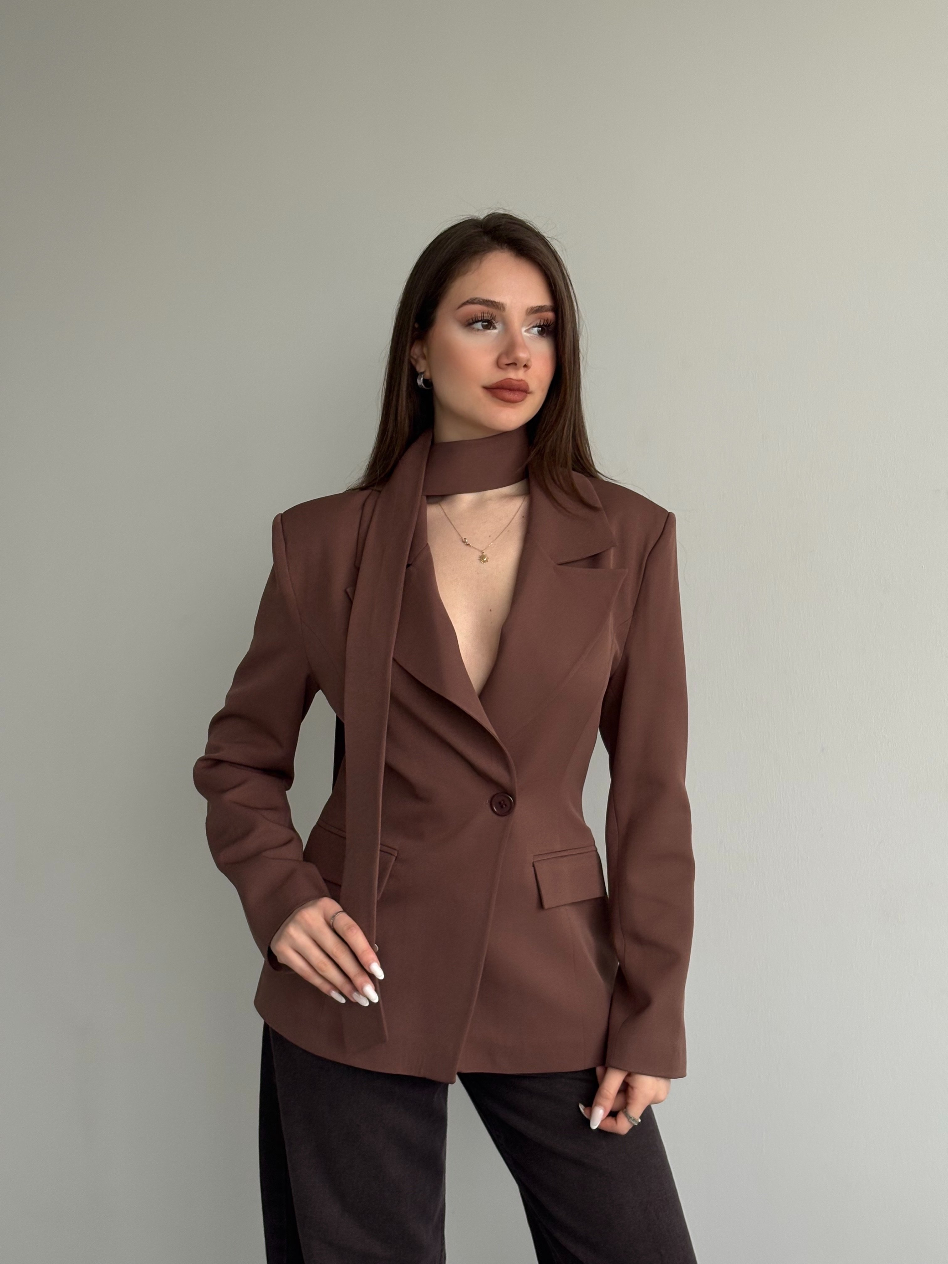 Belden Oturtmalı Şal Yaka Detaylı Blazer Ceket