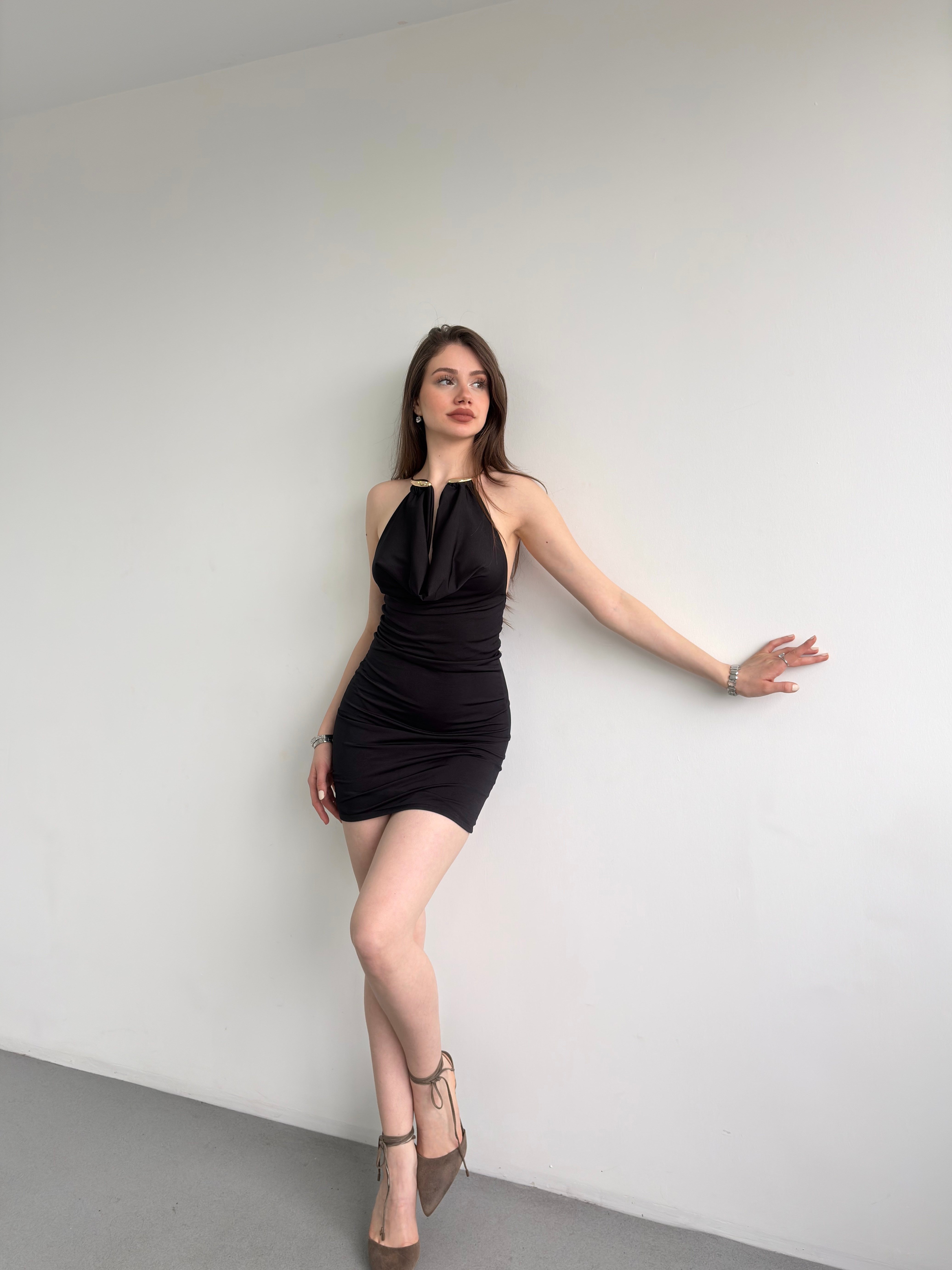 Boyun Detay Mini Elbise