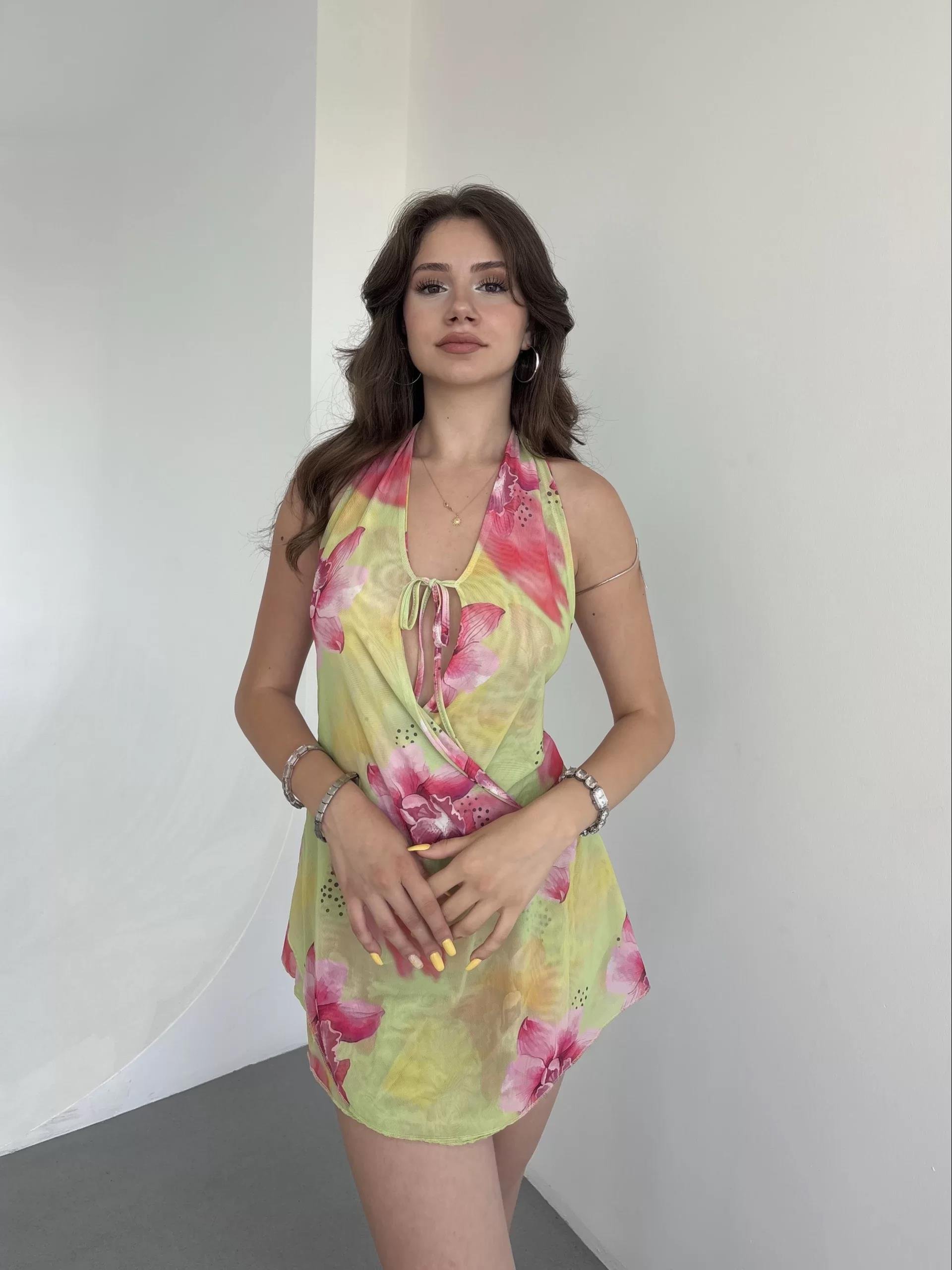 Çiçek Desen Tül Şortlu Elbise
