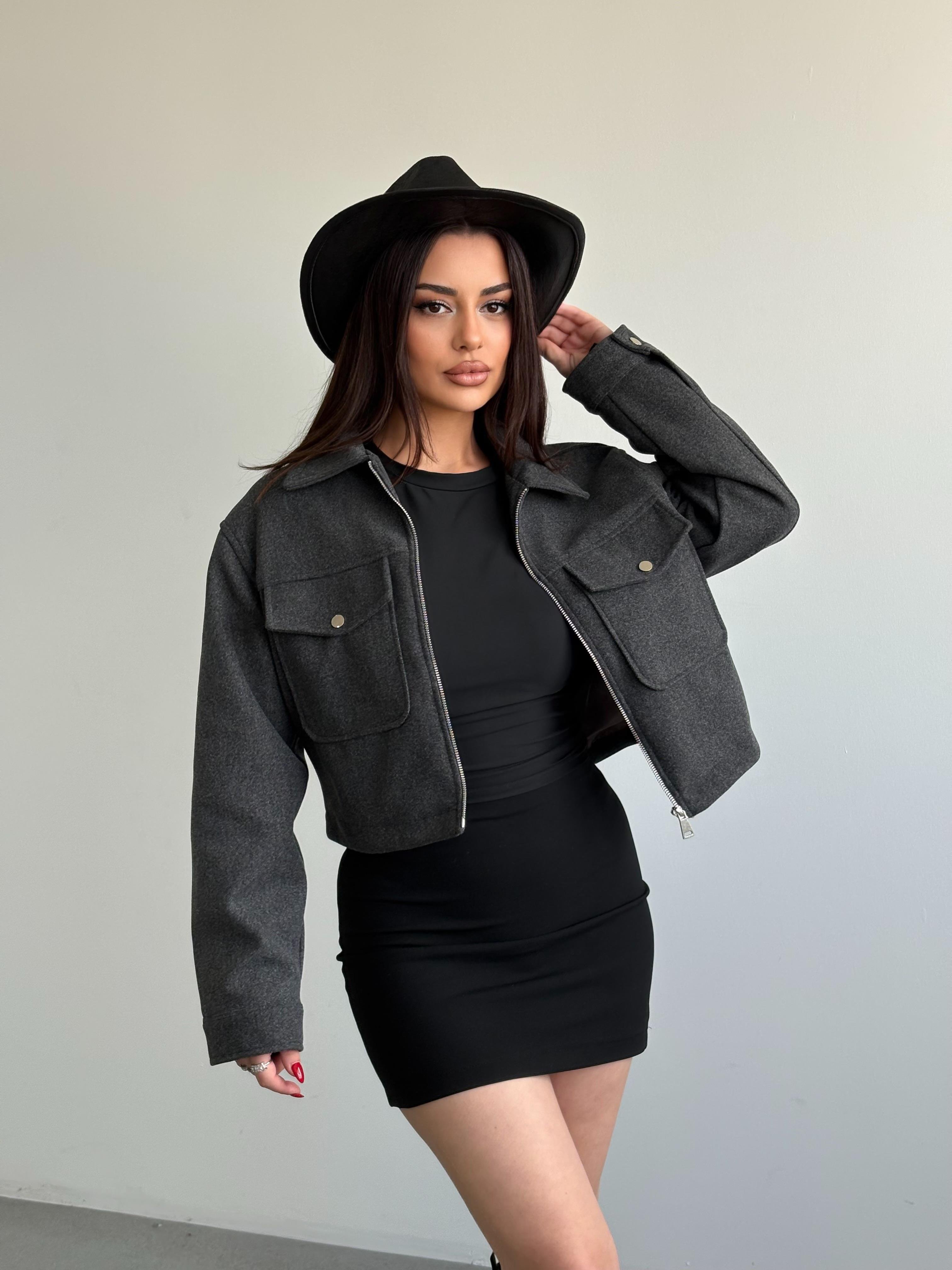 Crop Kesim Cepli Ceket