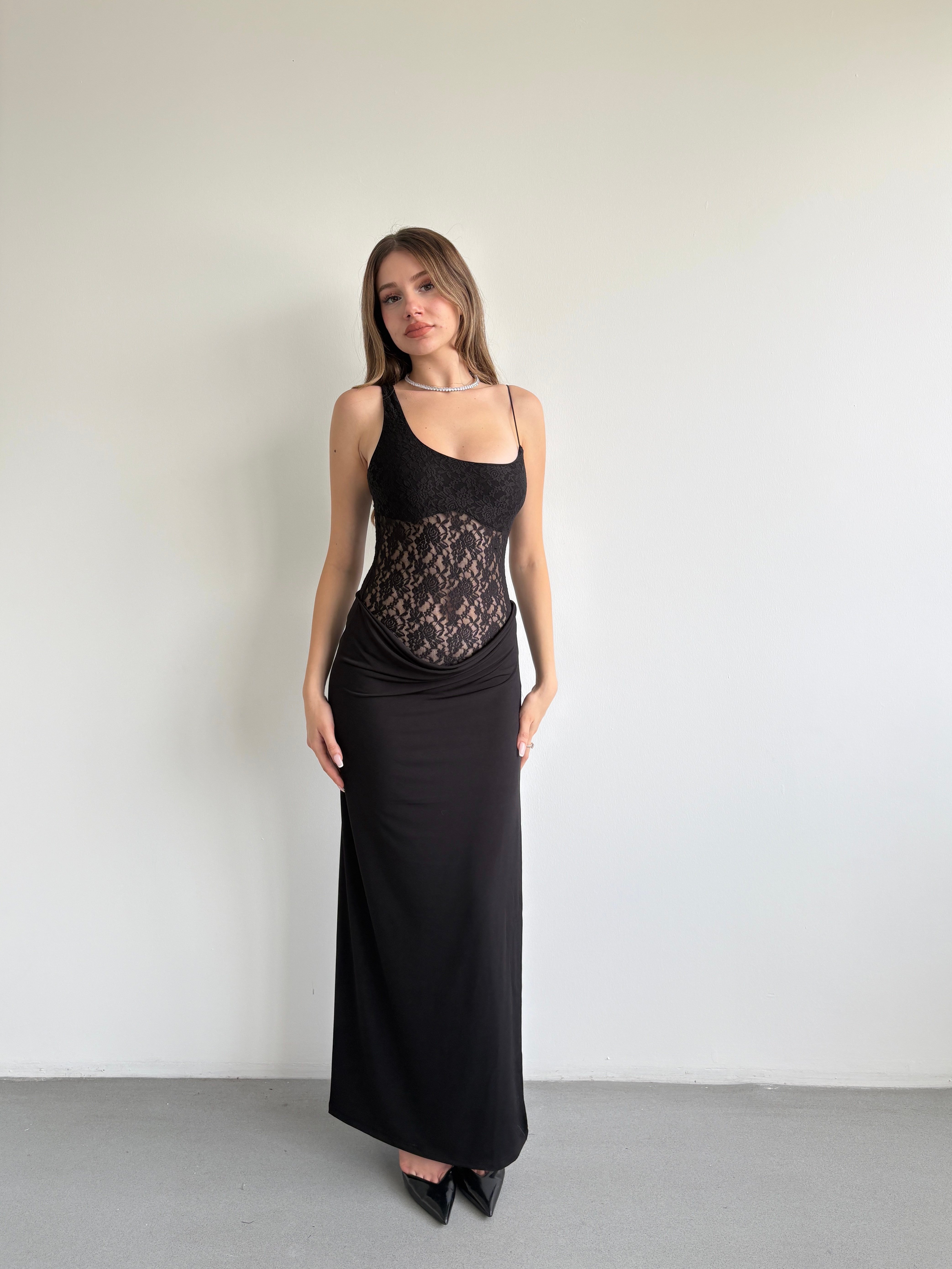 Dantel Bodysuit Detay Elbise